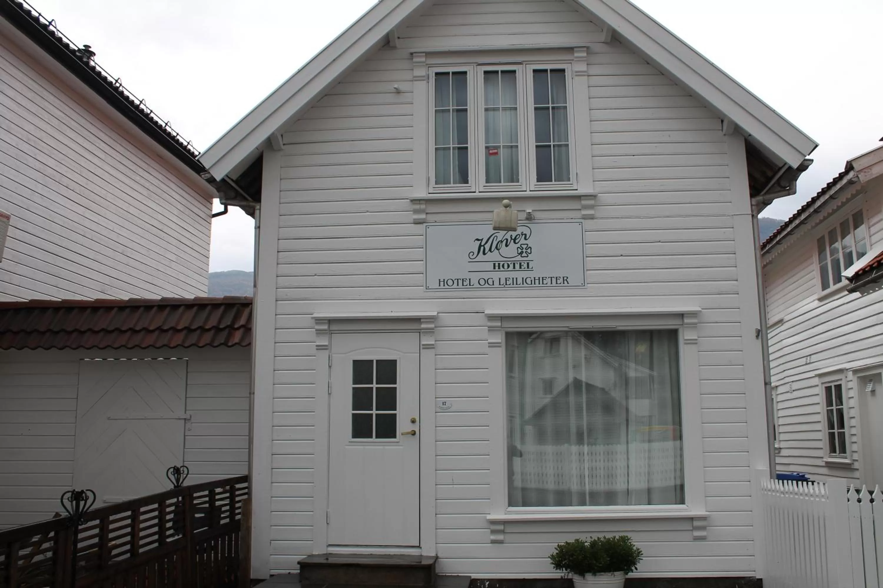 Facade/entrance in Kløver Hotel