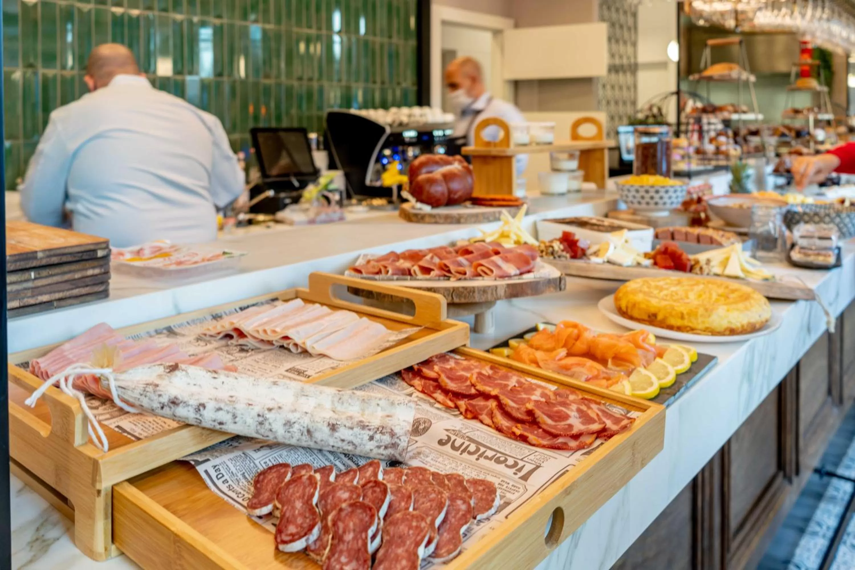Breakfast in L&H Gran Vía Valencia