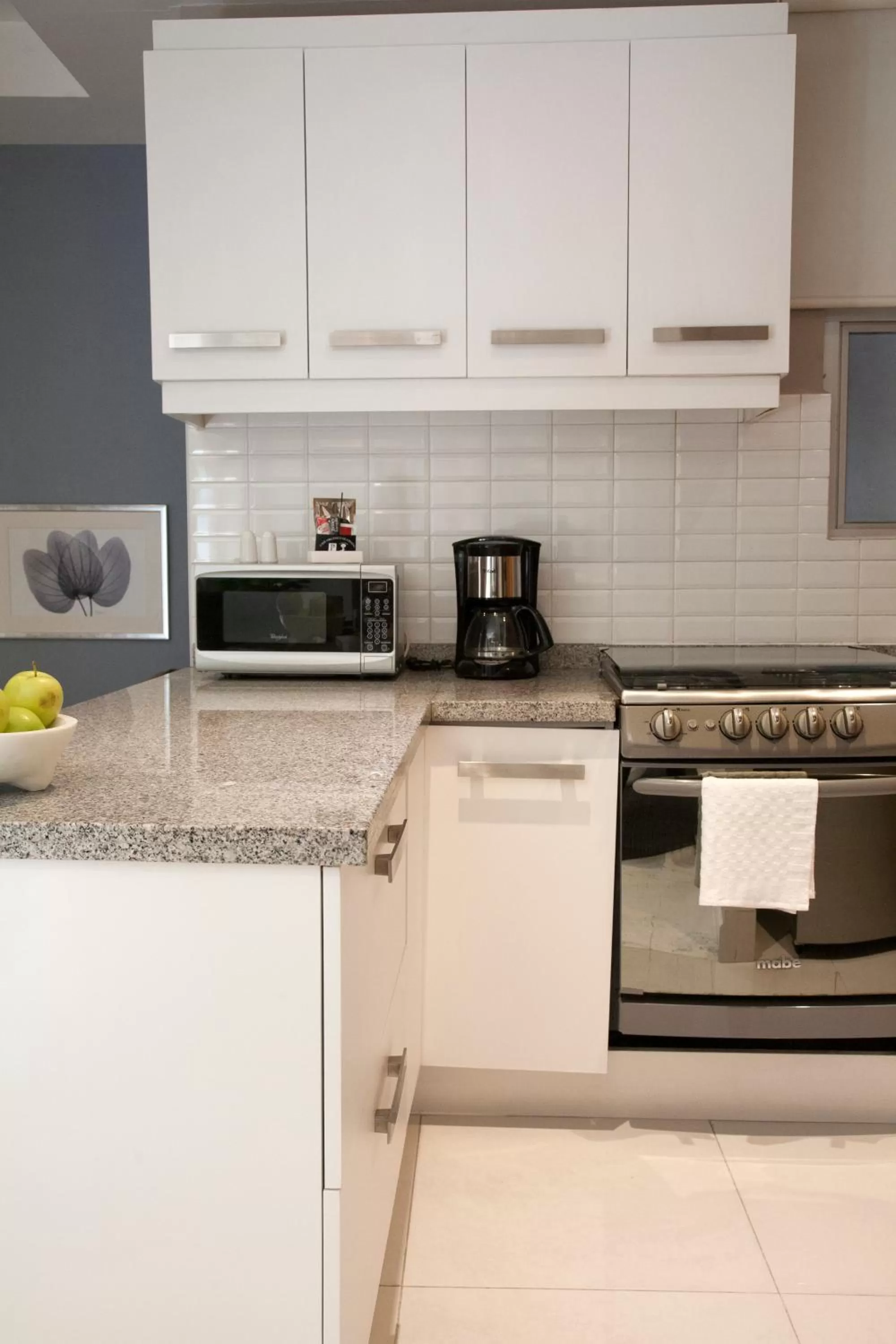 Kitchen or kitchenette in Pennsylvania Suites