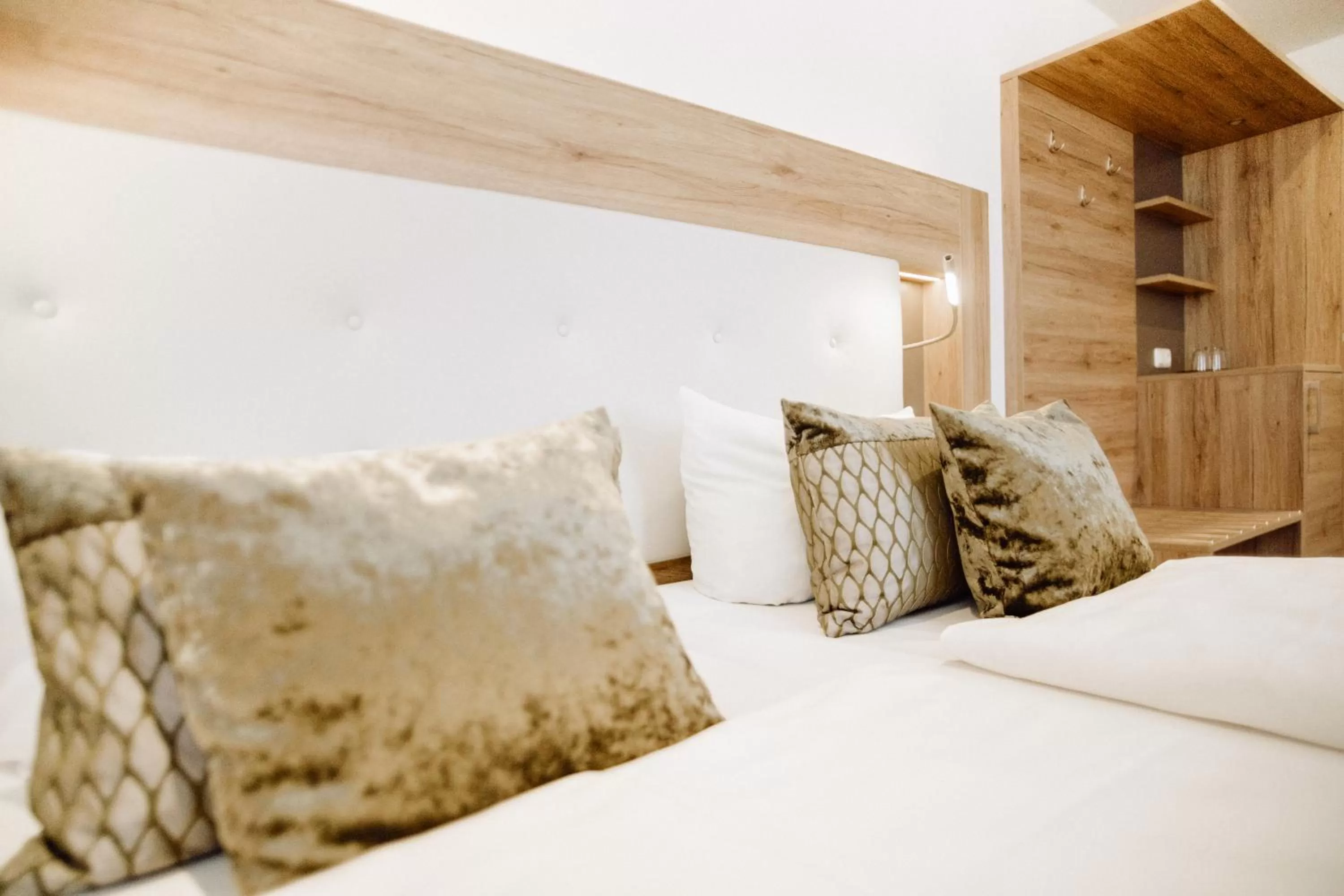 Decorative detail, Bed in Hotel Frauensteiner Hof