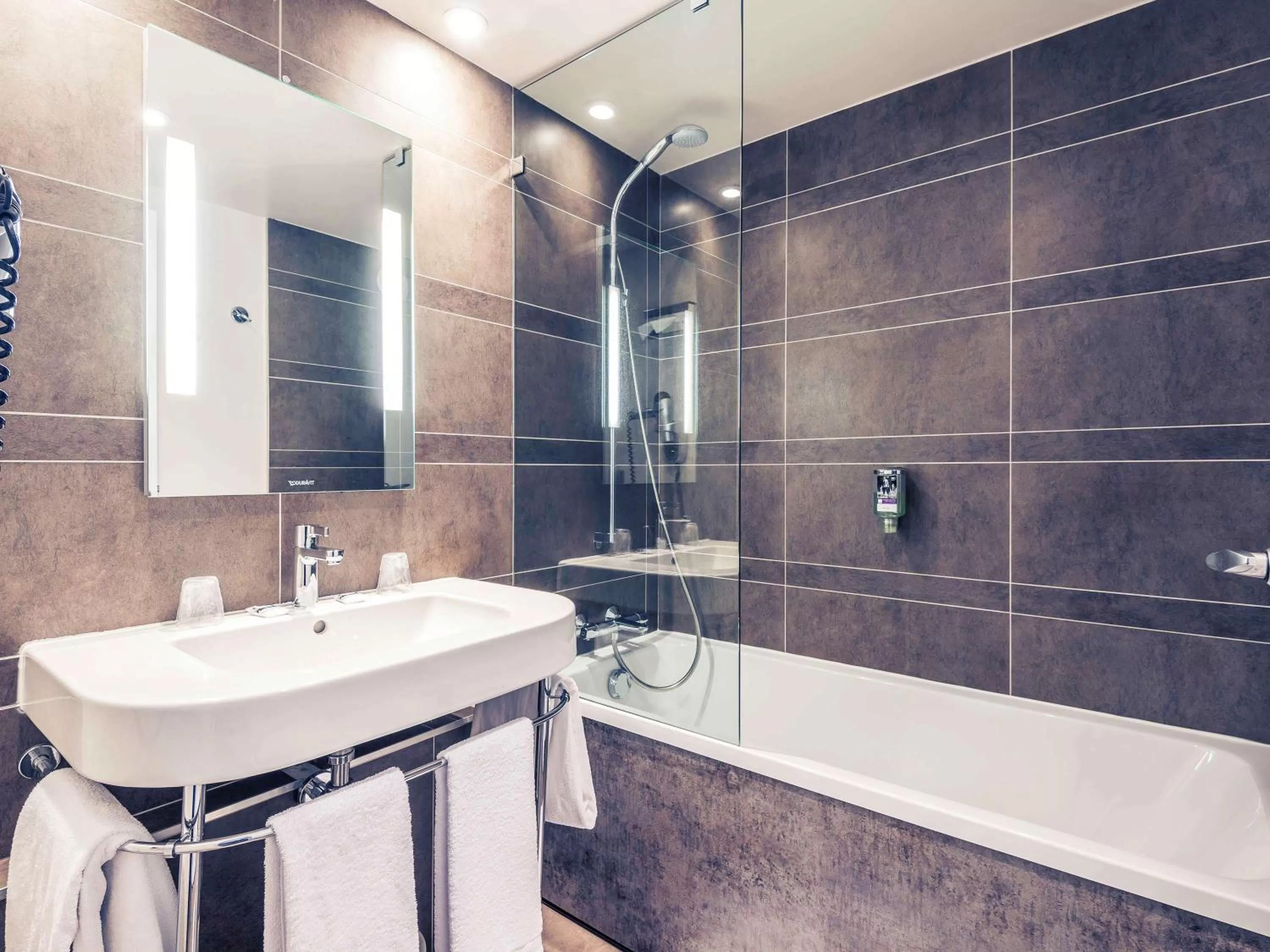 Bathroom in Mercure Bourg En Bresse
