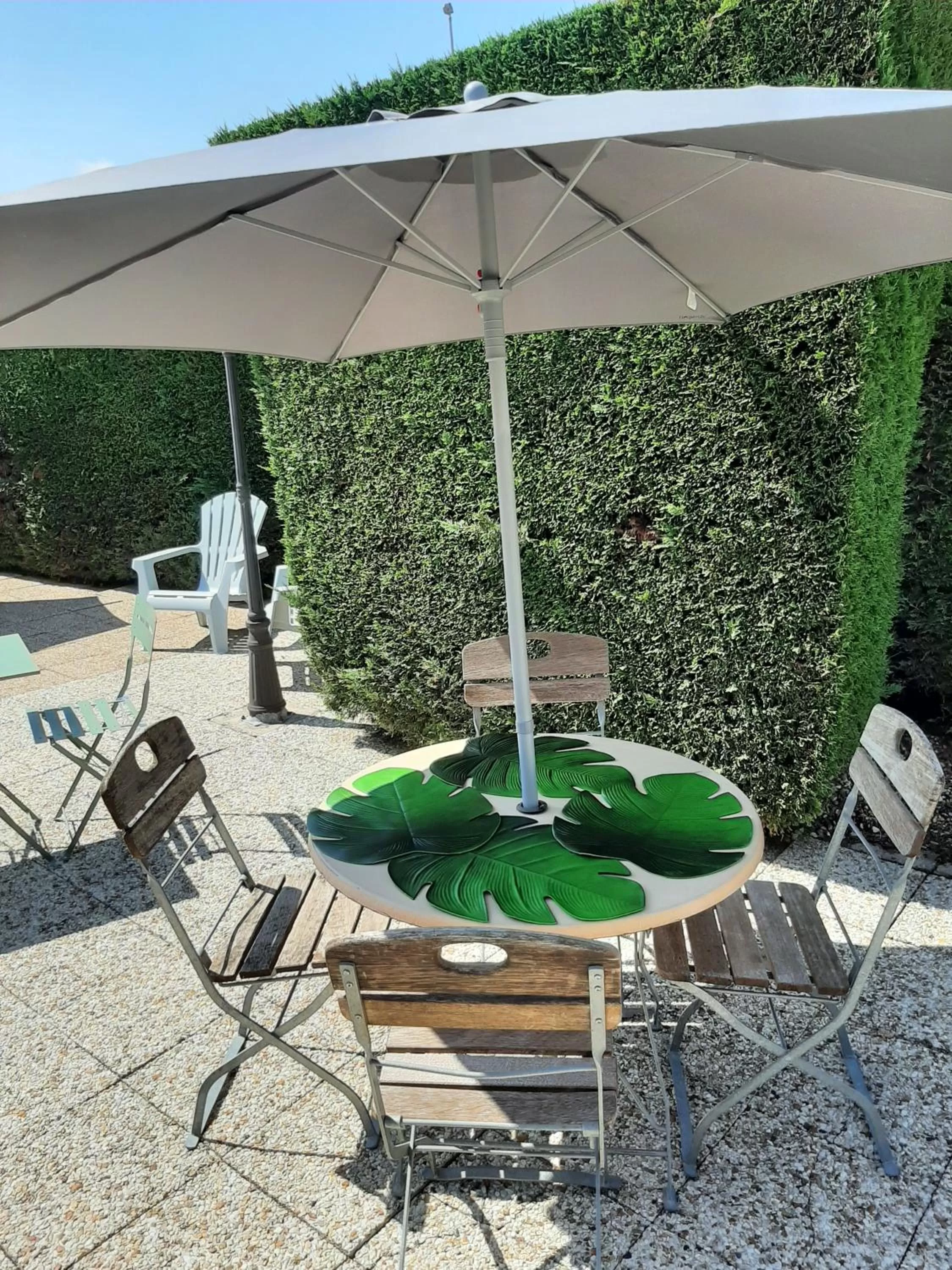 Balcony/Terrace in Campanile Bourges Nord - Saint-Doulchard
