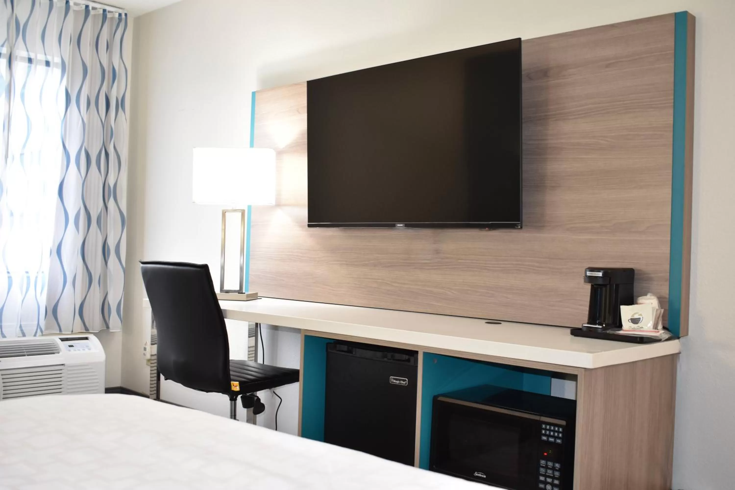 TV and multimedia, Bed in Clarion Pointe Vidalia - Lyons West