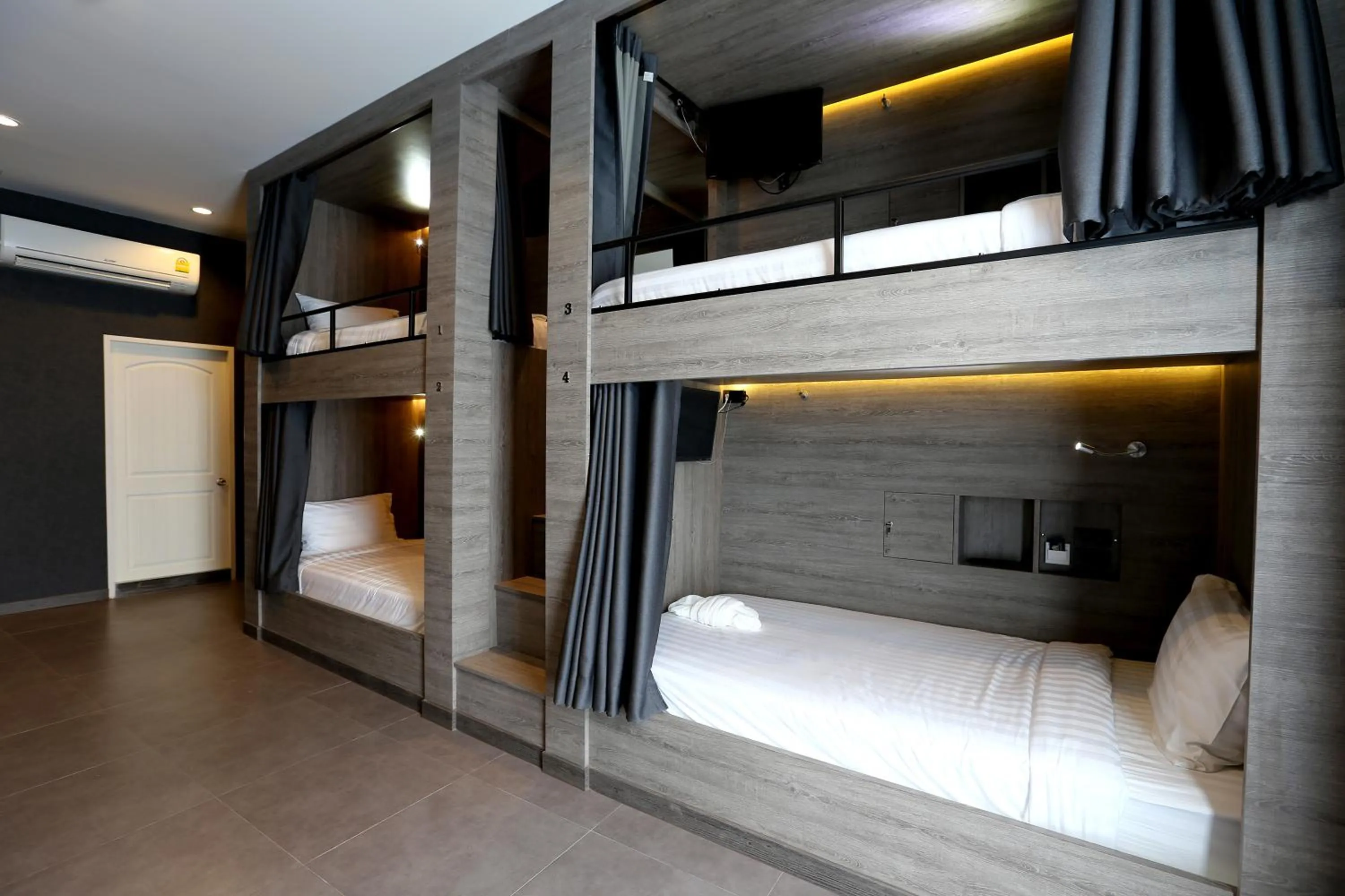 bunk bed, Bed in The Printing House Poshtel