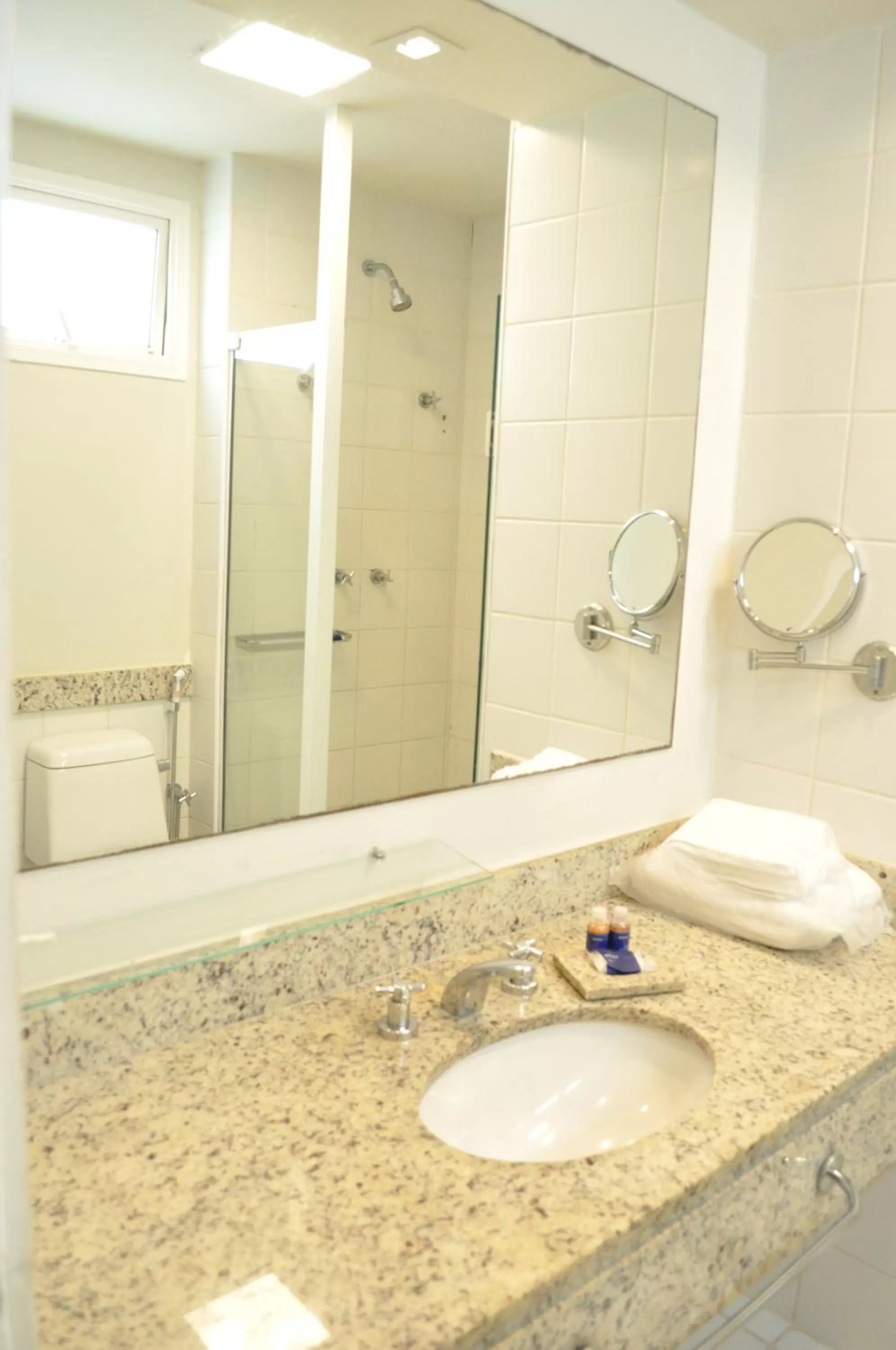 Bathroom in Búzios Beach Resort by WAM Experience