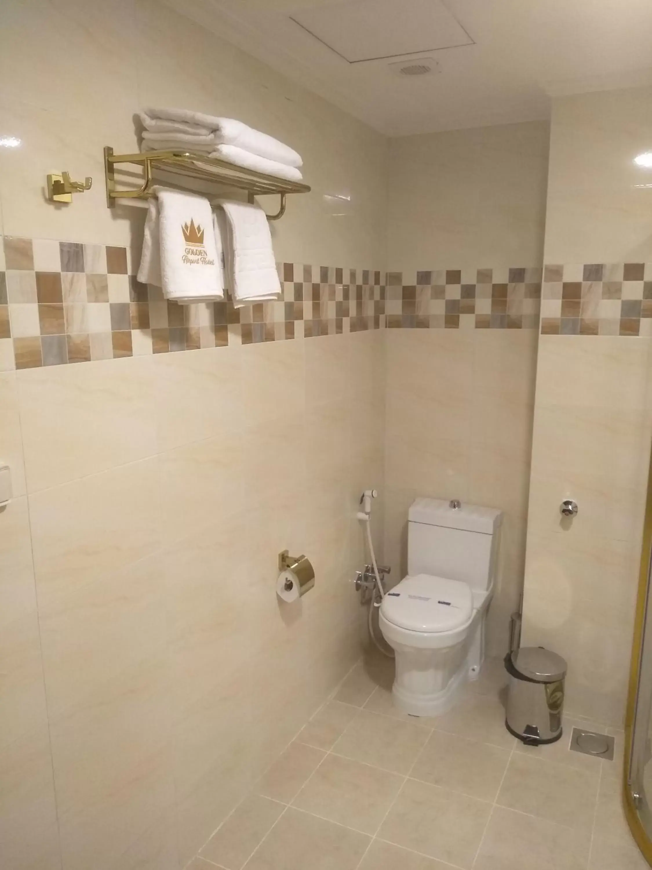 Deluxe Suite in Golden Airport Hotel Deluxe Suite in Golden Airport Hotel