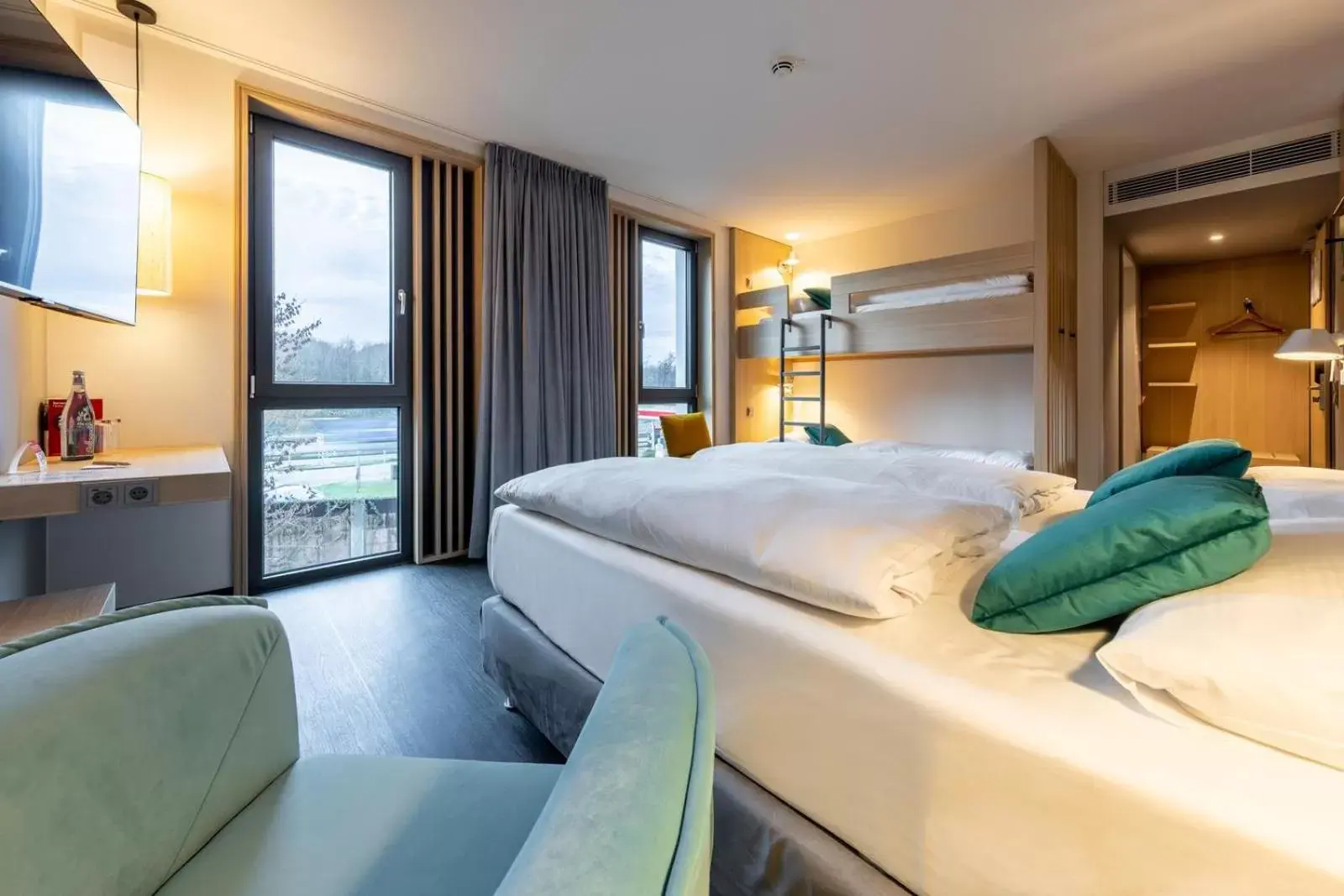 Family Room in Serways Hotel Hösel Family Room in Serways Hotel Hösel