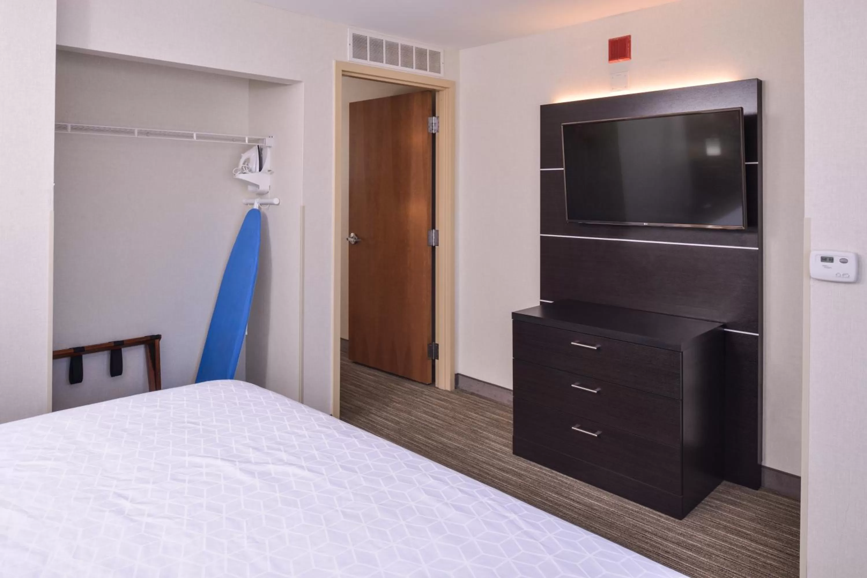 Holiday Inn Express Hotel & Suites Southfield - Detroit by IHG