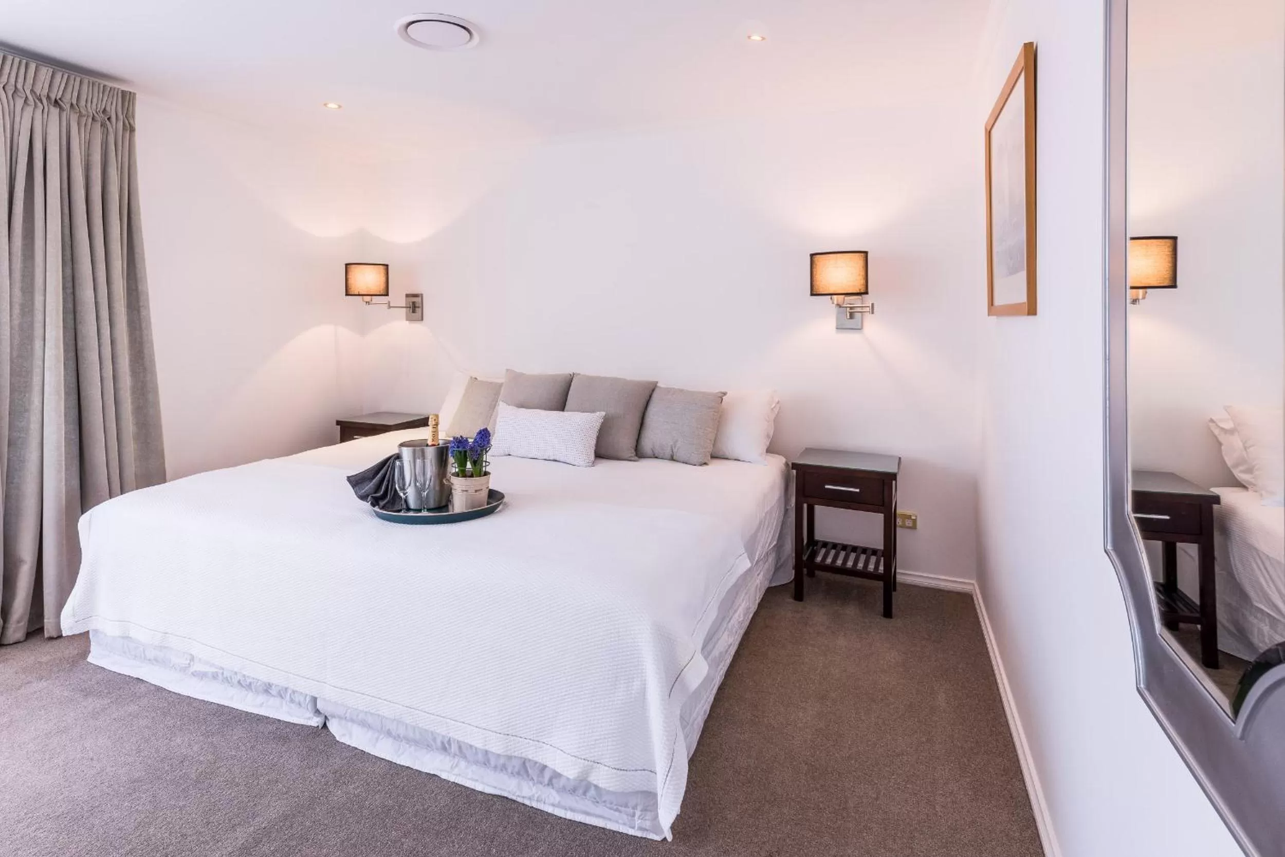 Bedroom, Bed in Fino Hotel & Suites