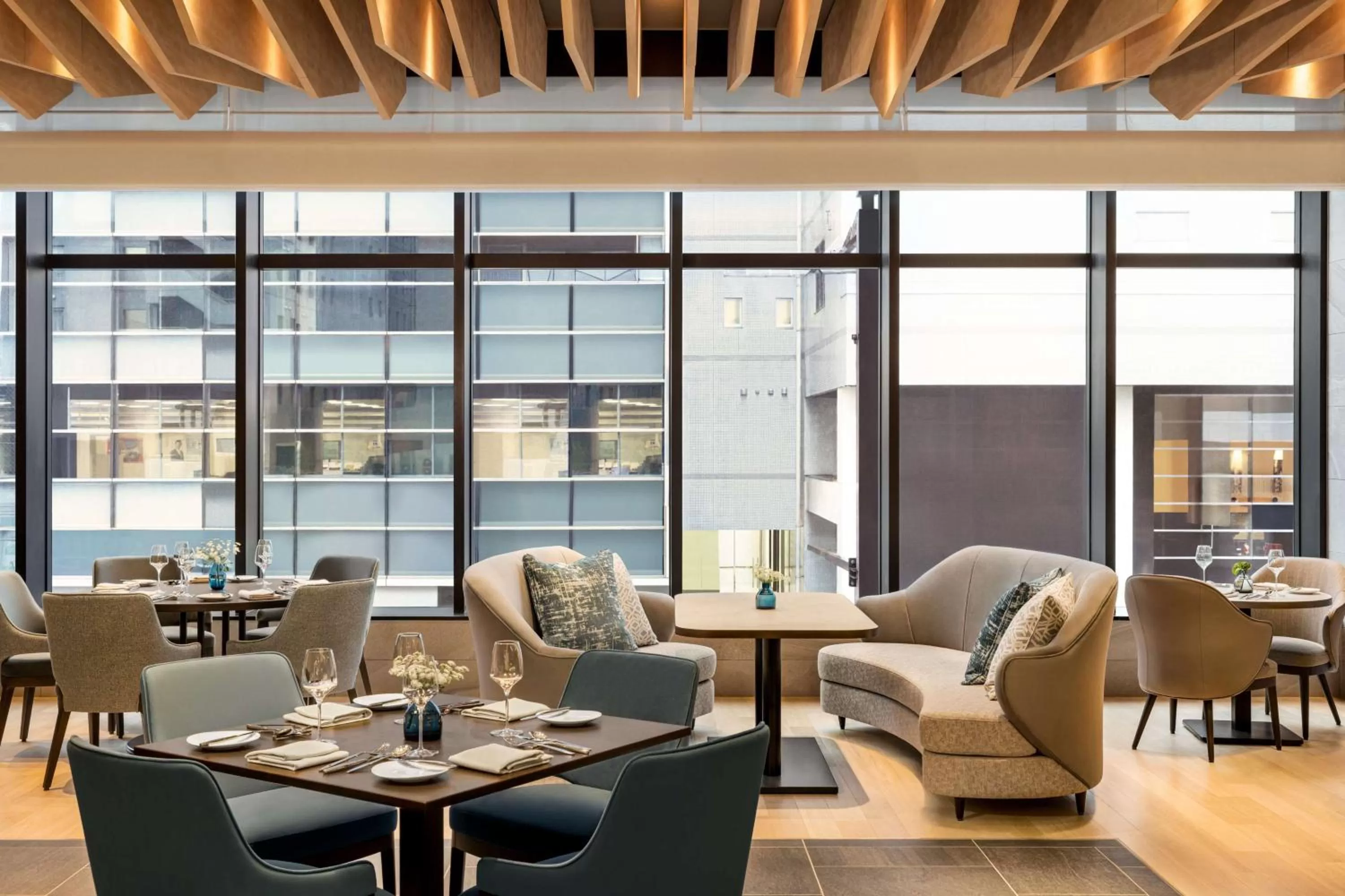 Restaurant/places to eat in DoubleTree by Hilton Toyama