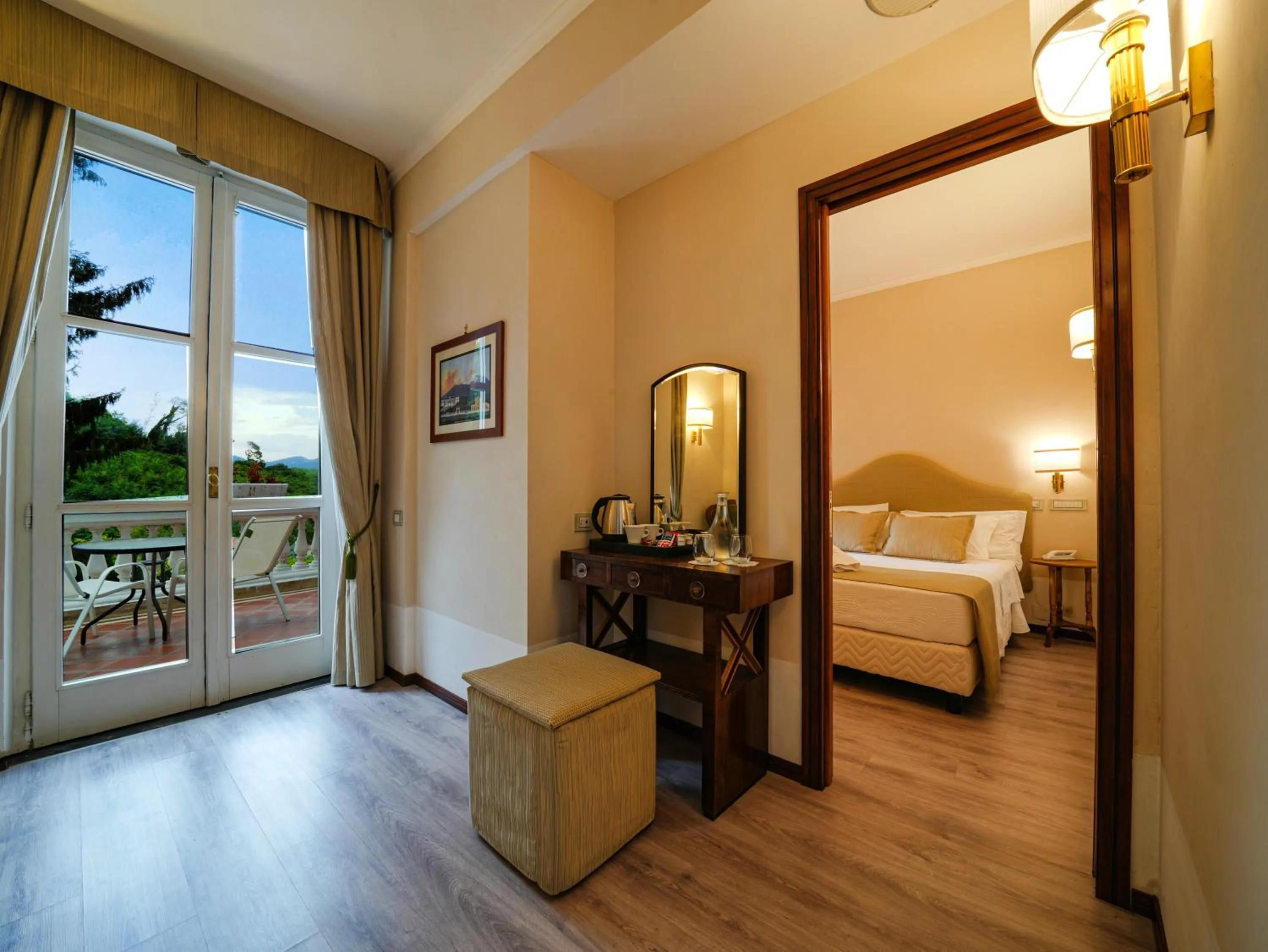 Bed in Hotel Scapolatiello