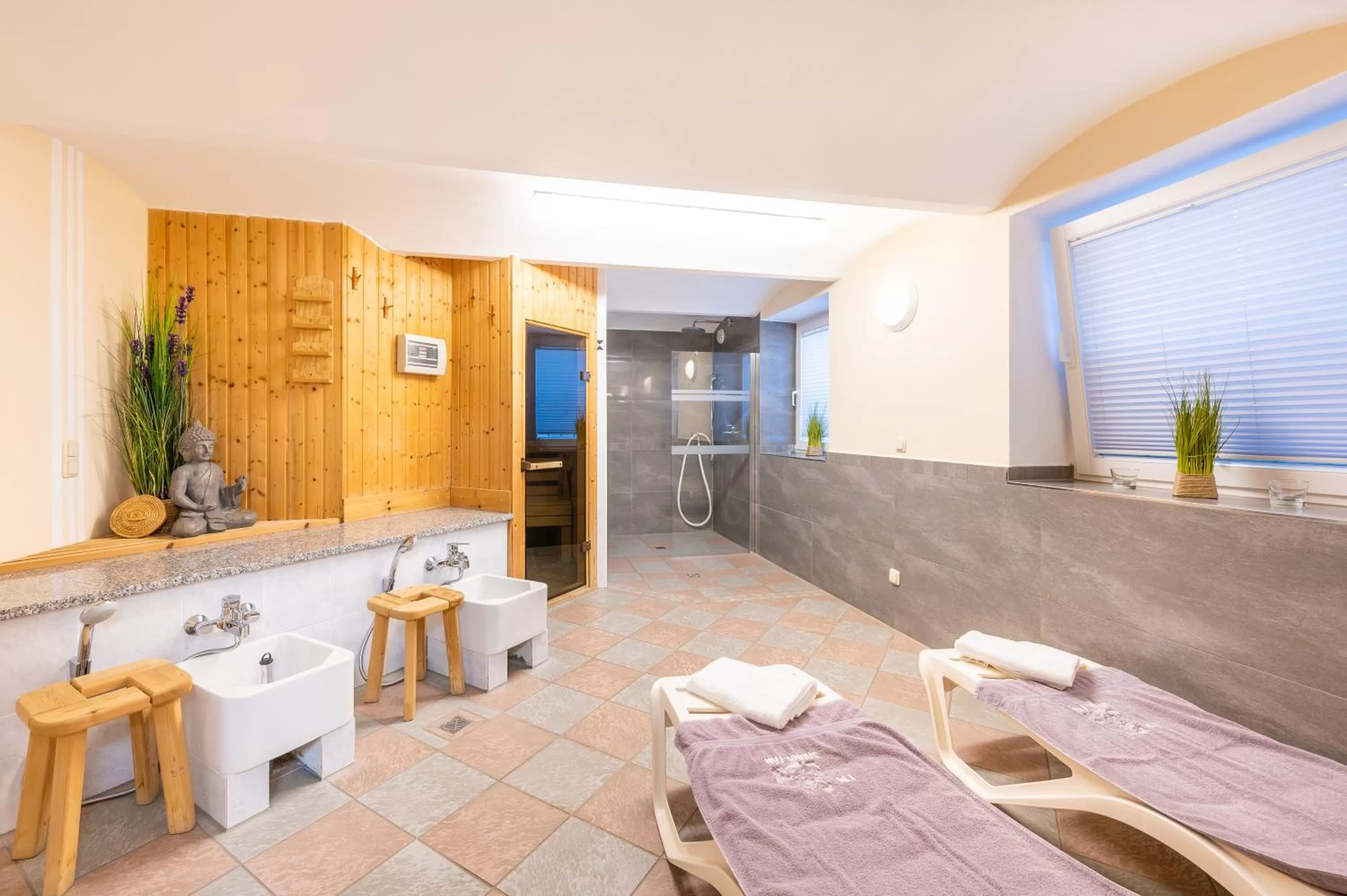 Sauna, Bathroom in Hotel Garni Getreuer Eckart