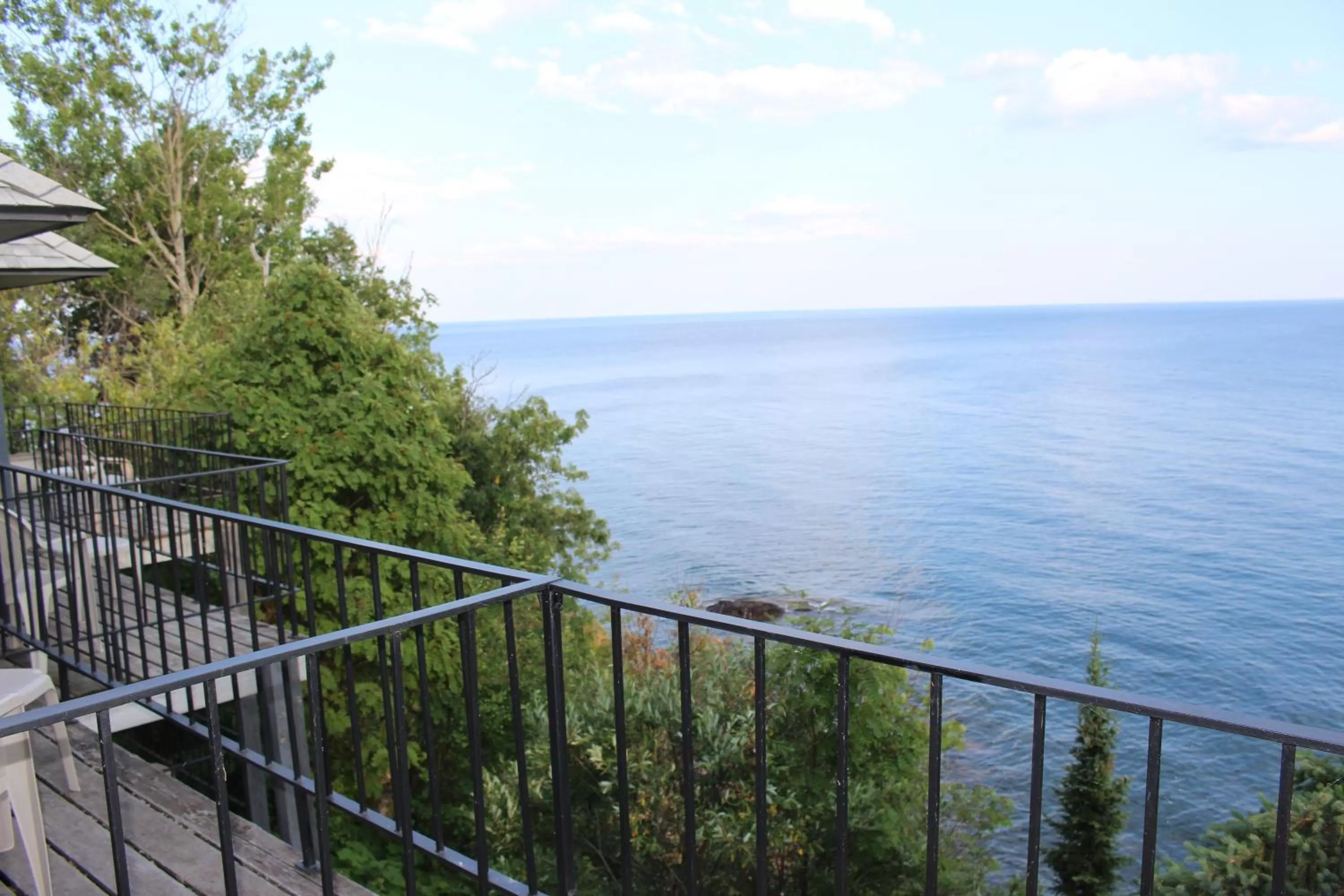 Lake view, Sea View in Cliff Dweller on Lake Superior