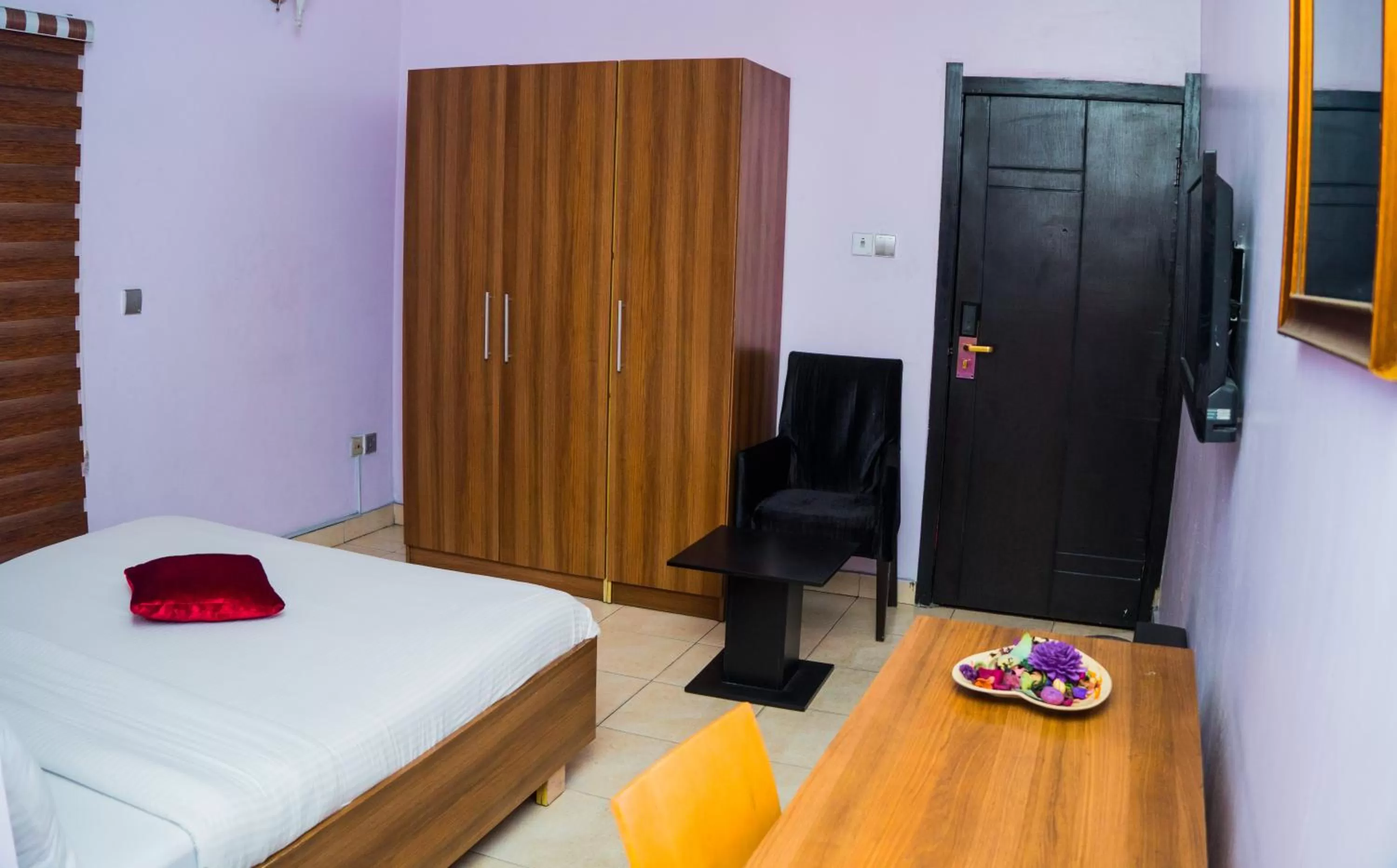 Communal lounge/ TV room, Bed in 1804 Boutique Hotel