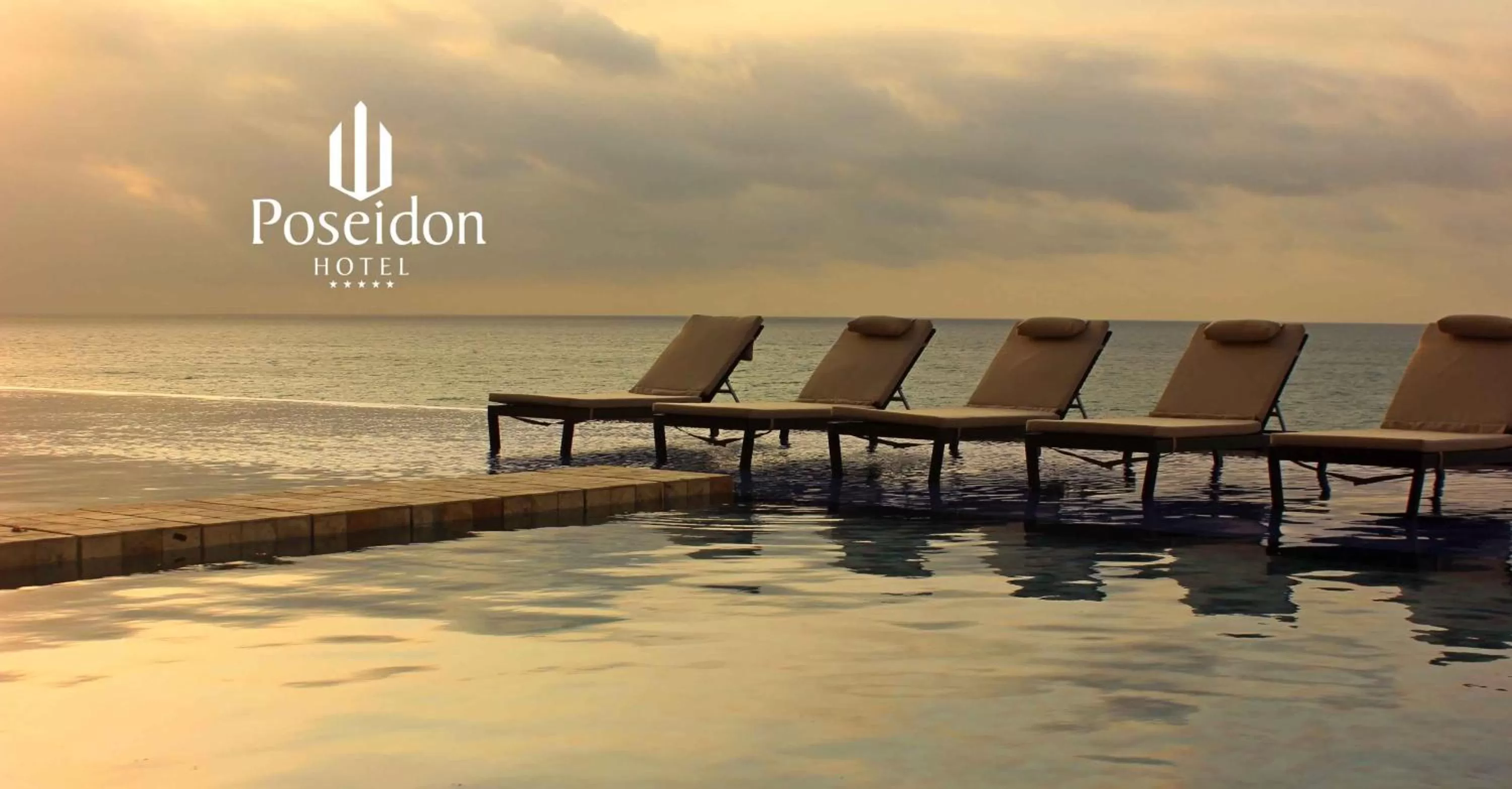 Swimming Pool in Hotel Poseidon