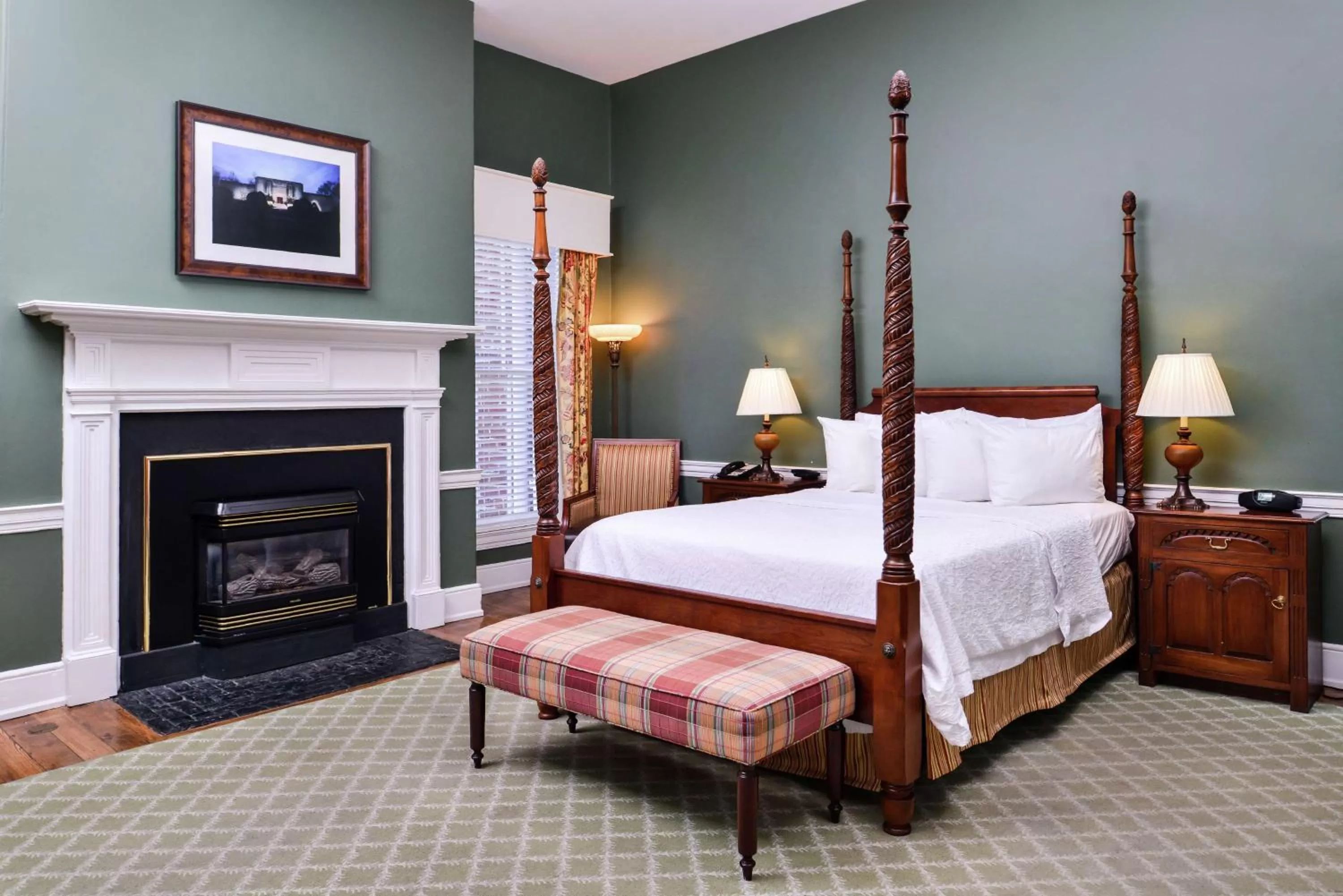 Bed in Hampton Inn Lexington Historic Area