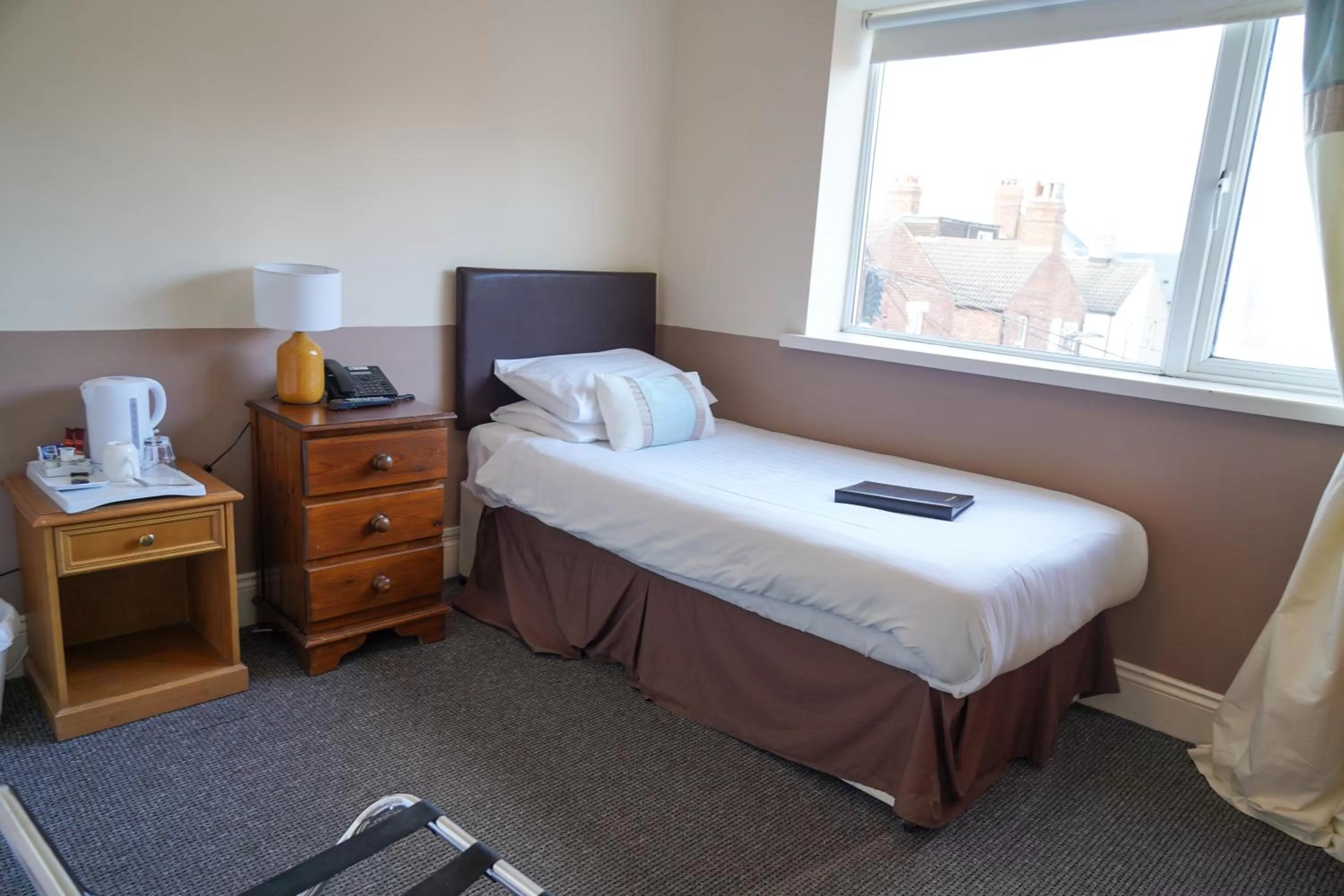 Bed in The Royal Hotel