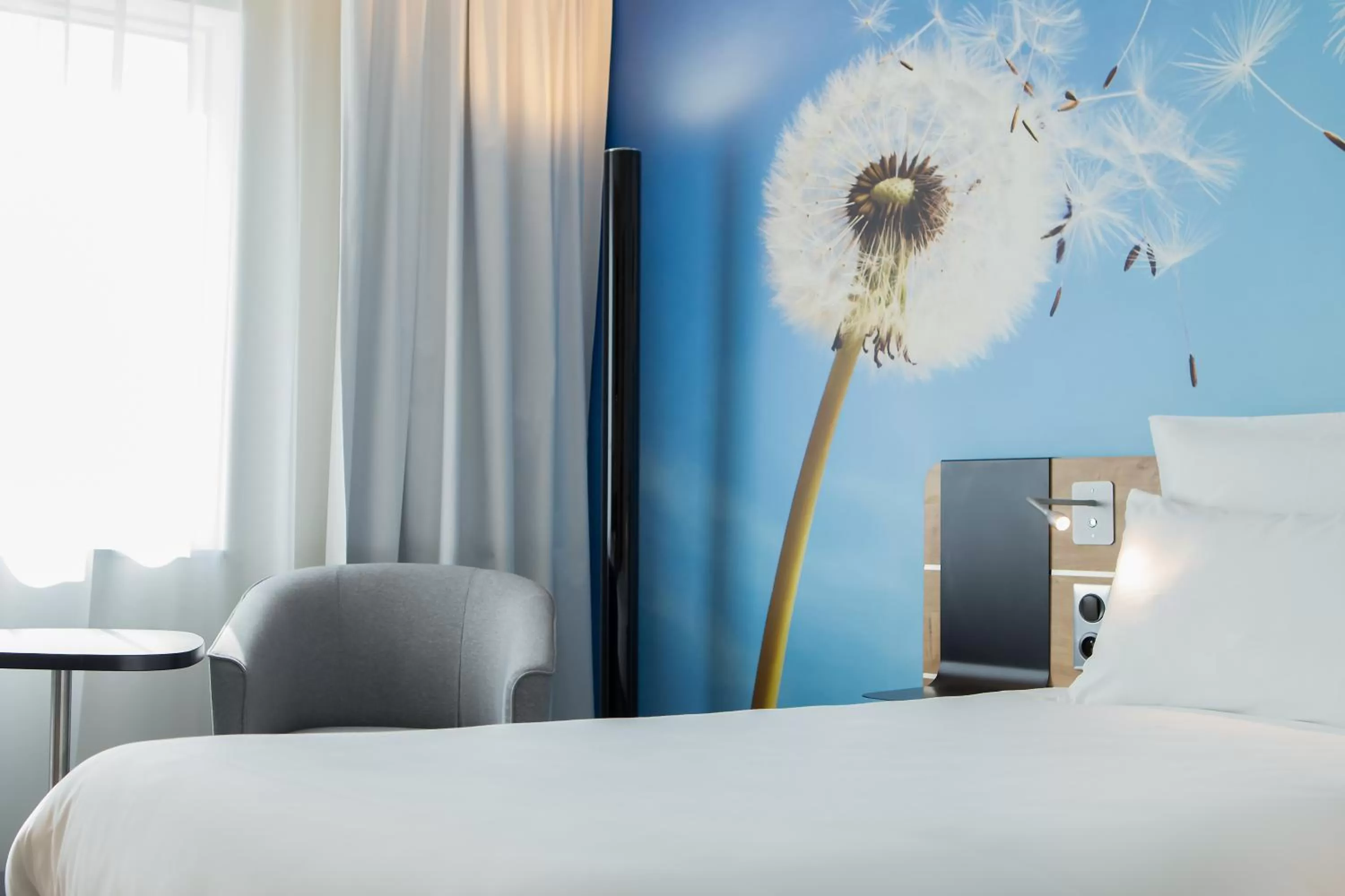 Decorative detail, Bed in Novotel Wrocław Centrum