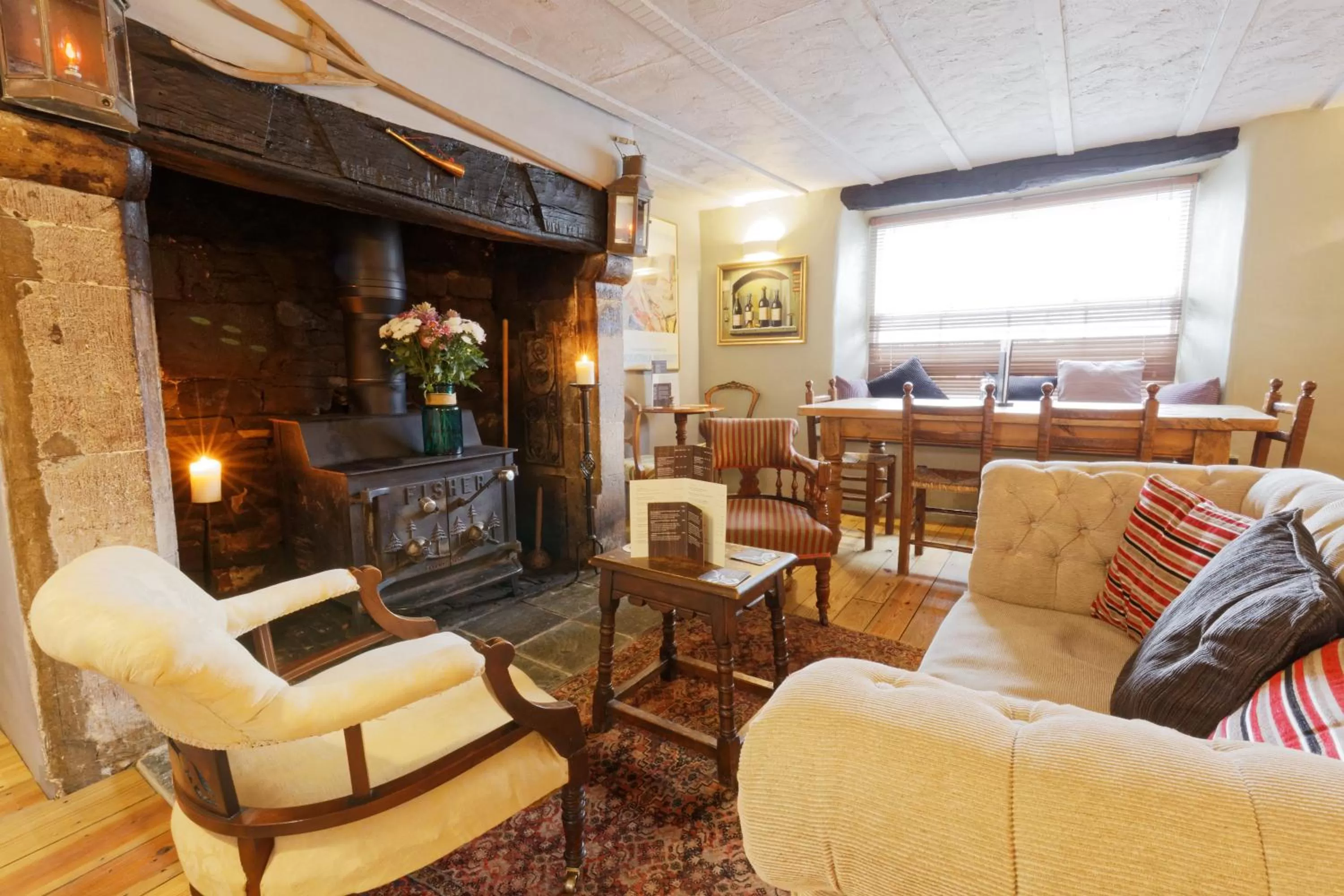 Restaurant/places to eat in Rams Head Inn