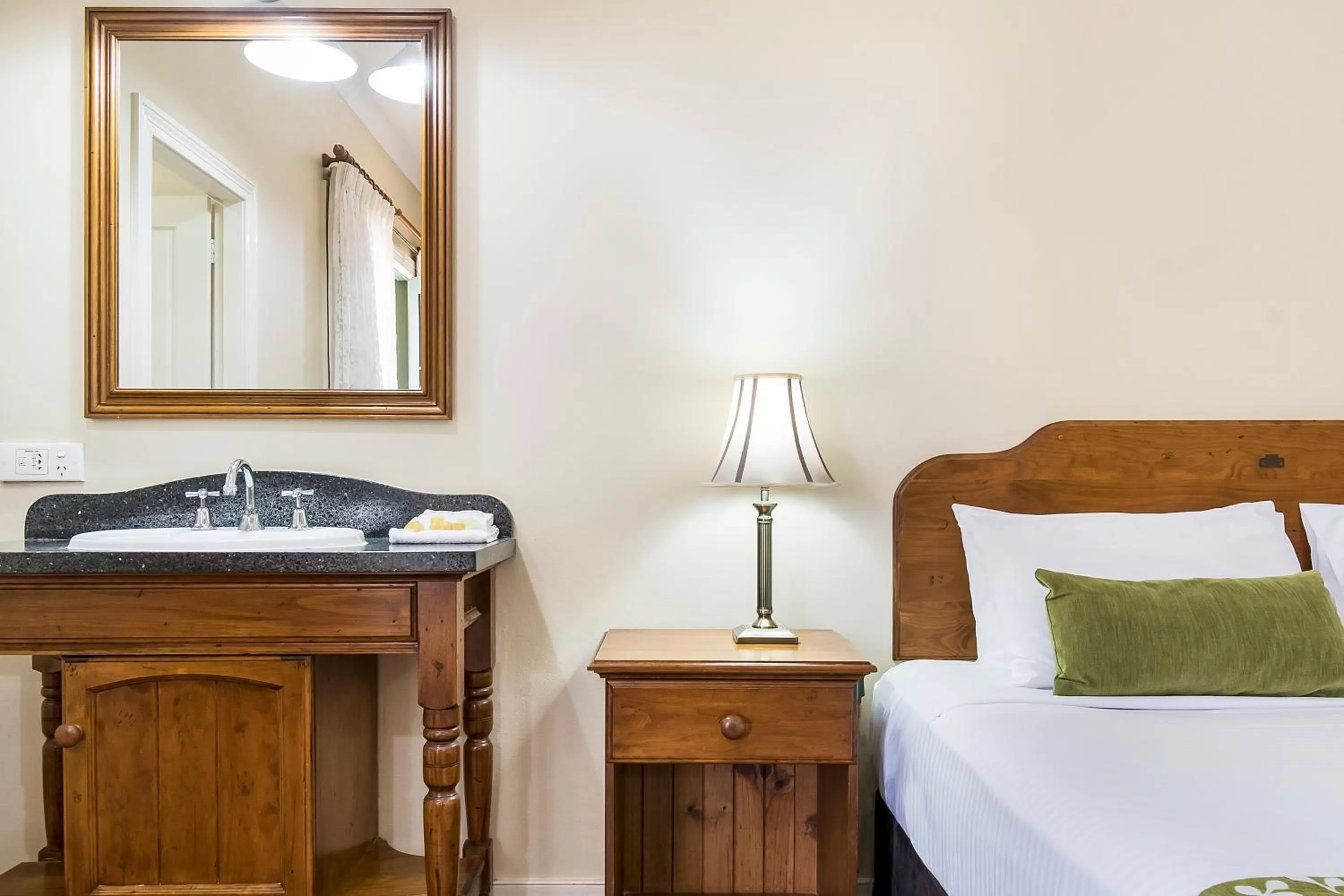 Bed in Ballina Heritage Inn