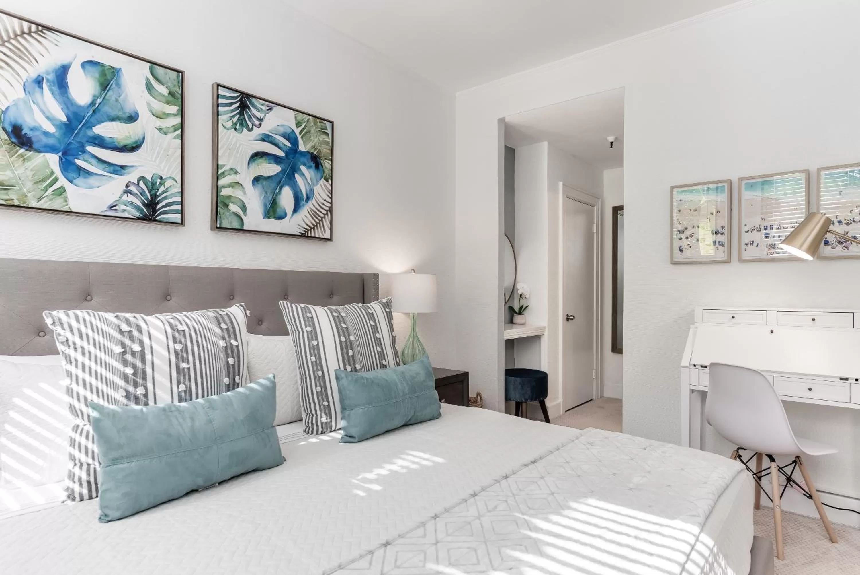 Bed in Tropicals of Palm Beach