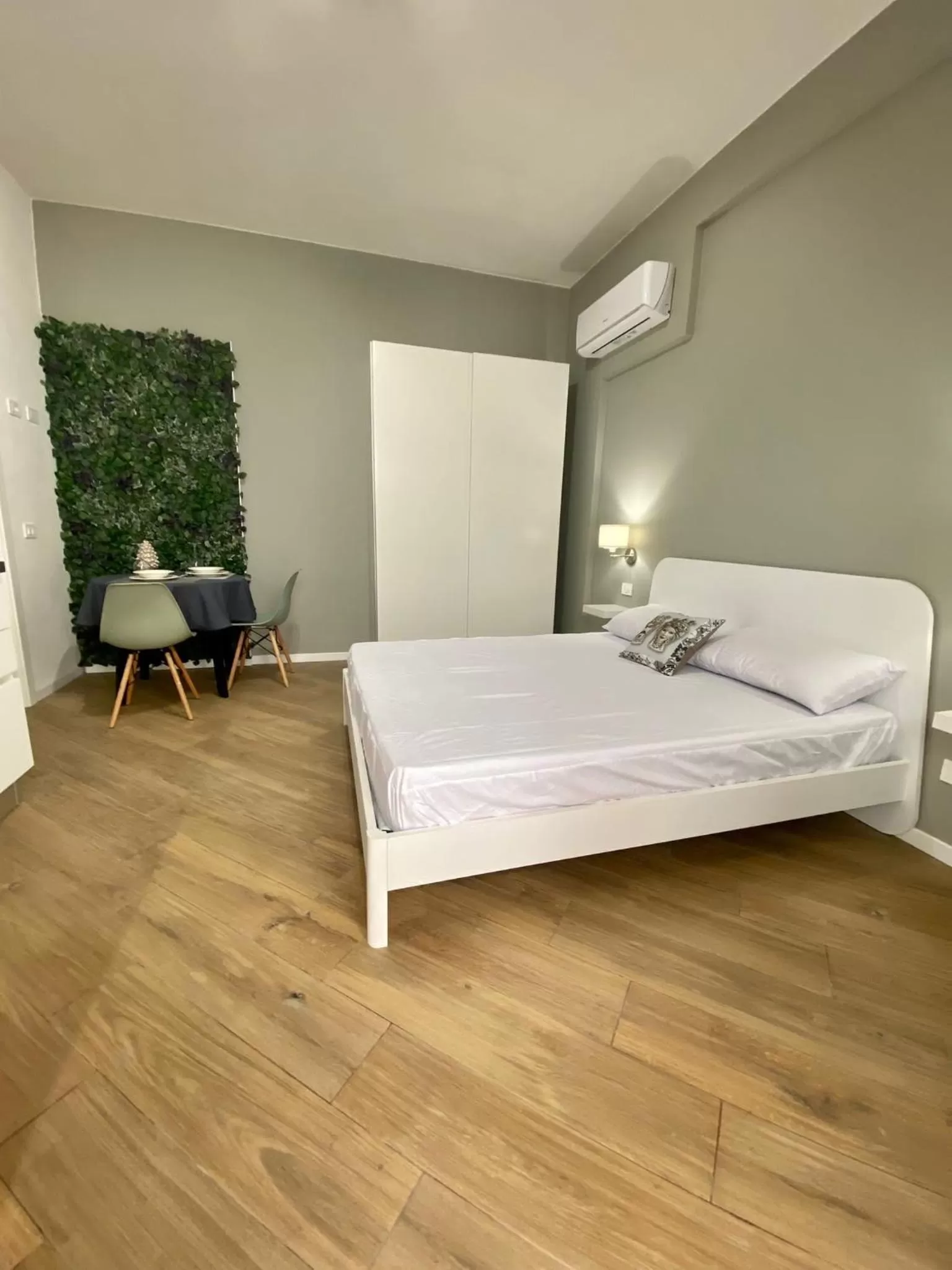 Bedroom, Bed in ALBARIA ROOMS-APARTMENTS