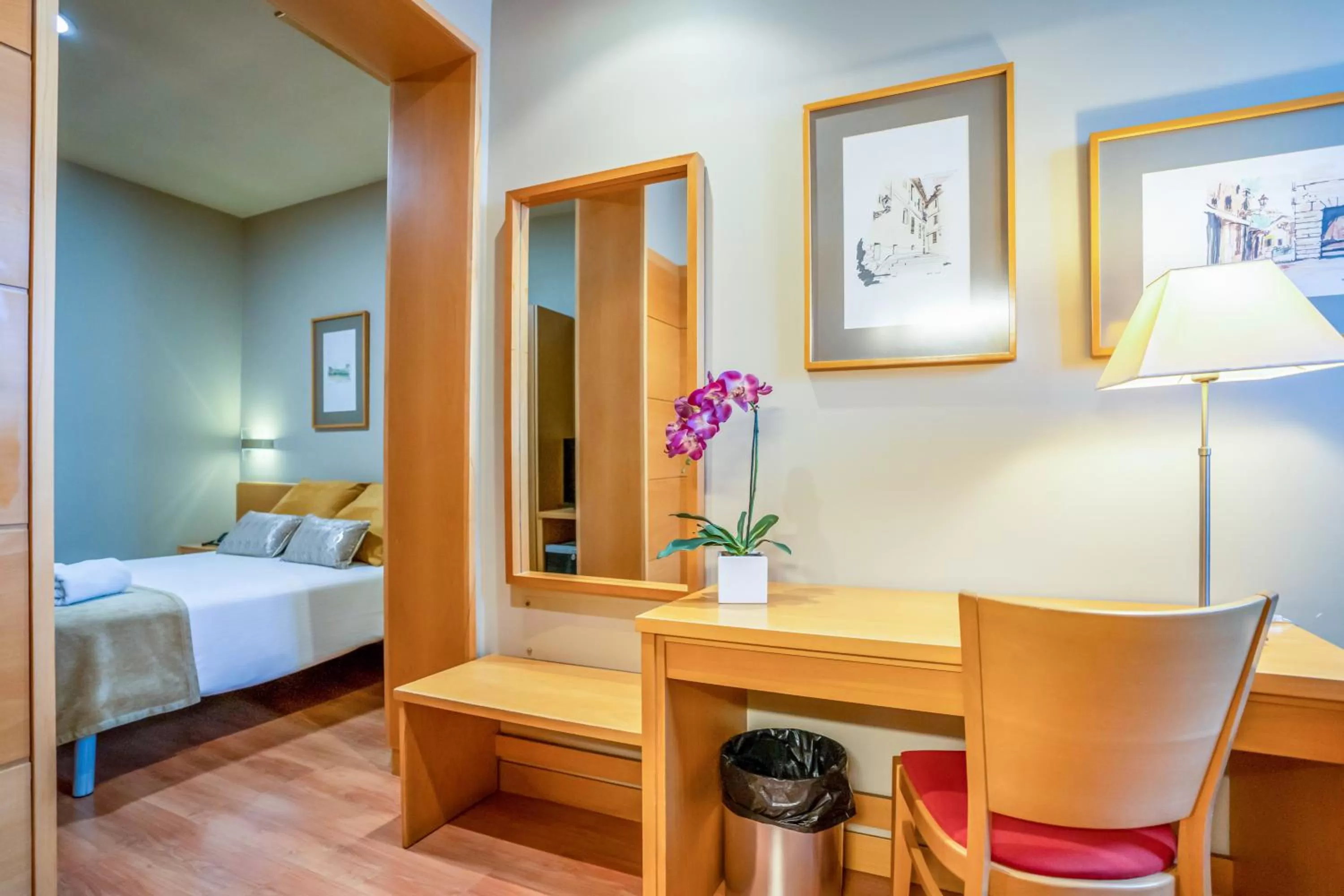 Bedroom, Bed in Victoria 4 Puerta del Sol