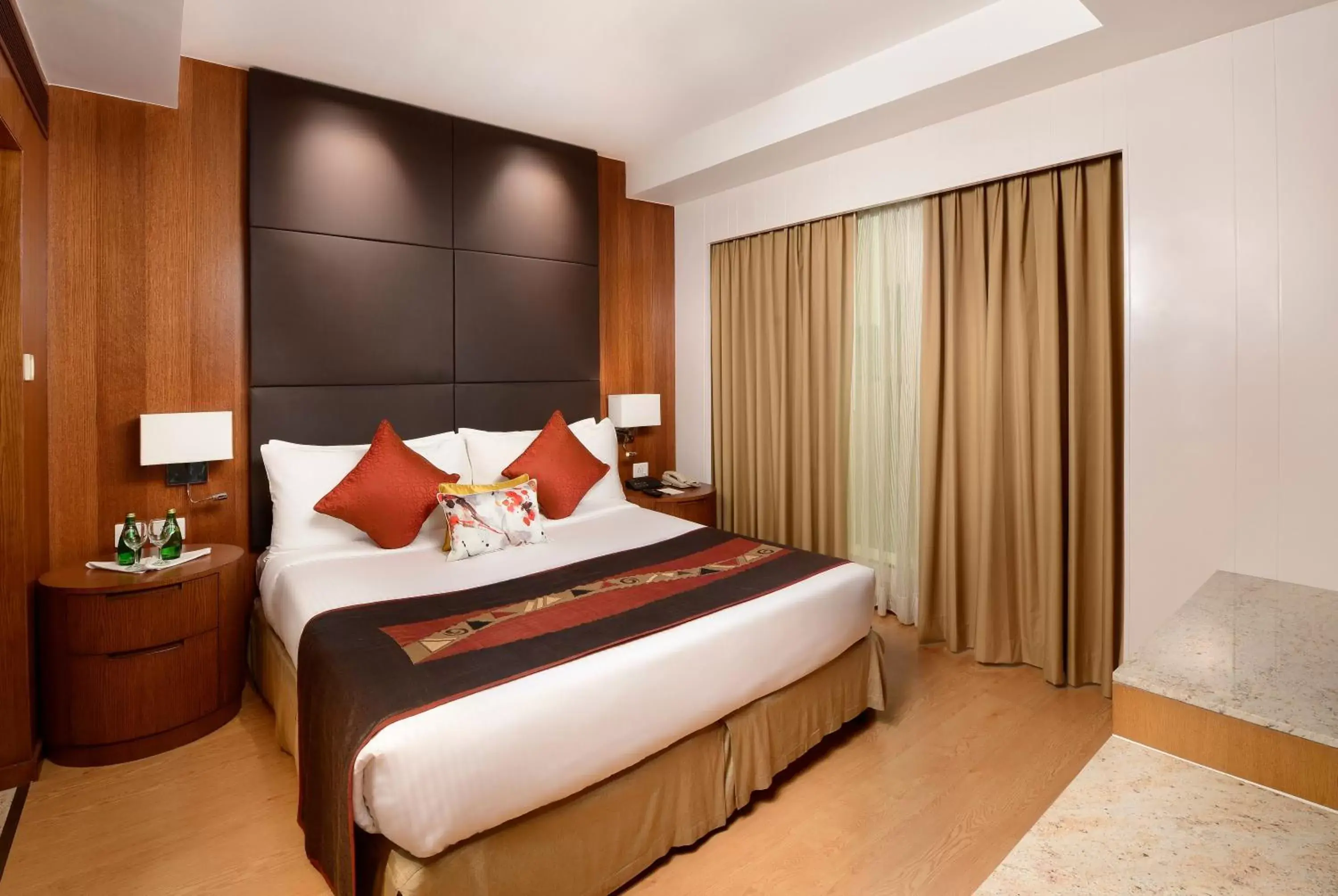 Premium Double Room in Svelte Hotel and Personal Suites Premium Double Room in Svelte Hotel and Personal Suites