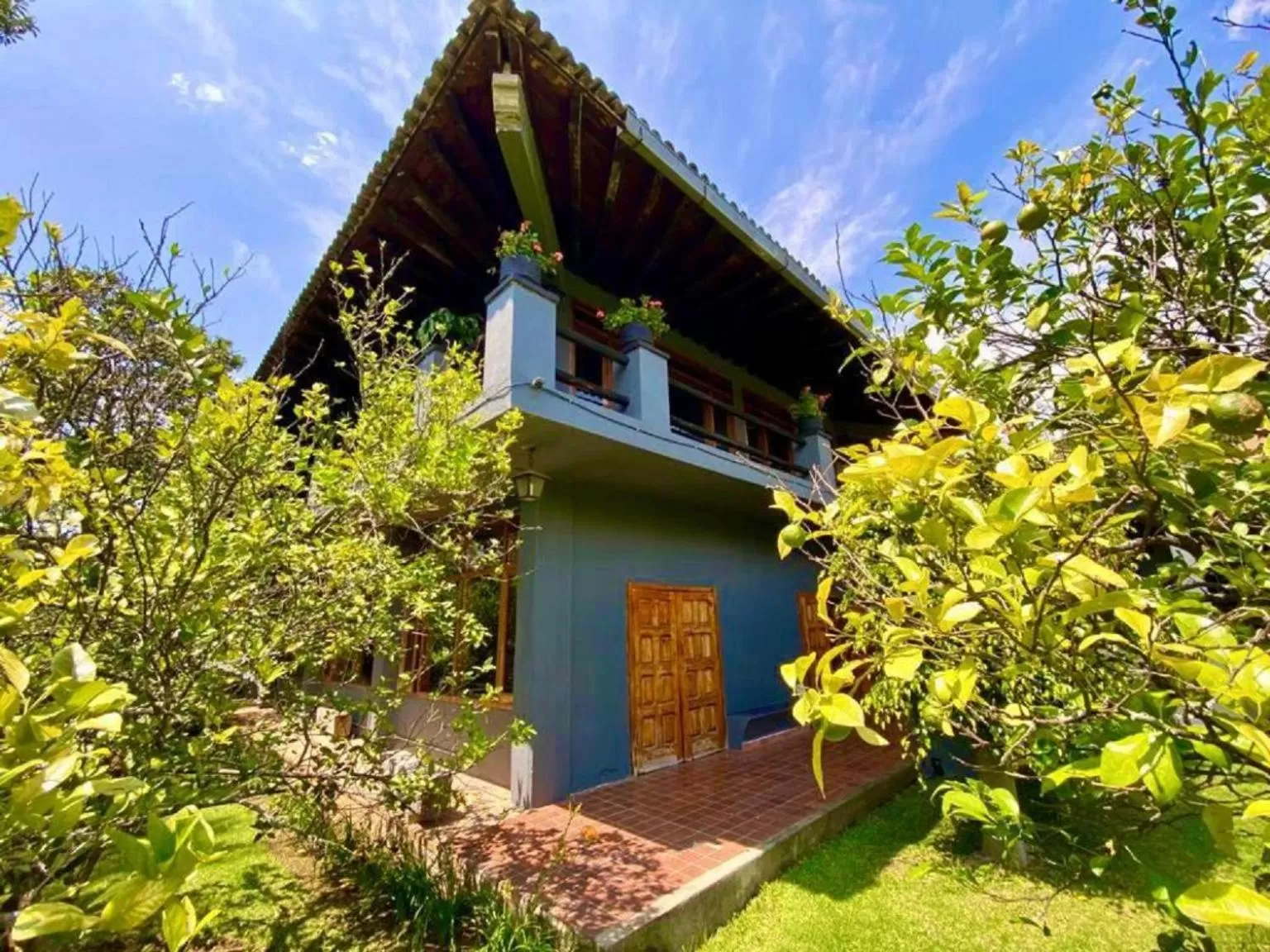 Property Building in San José Del Valle