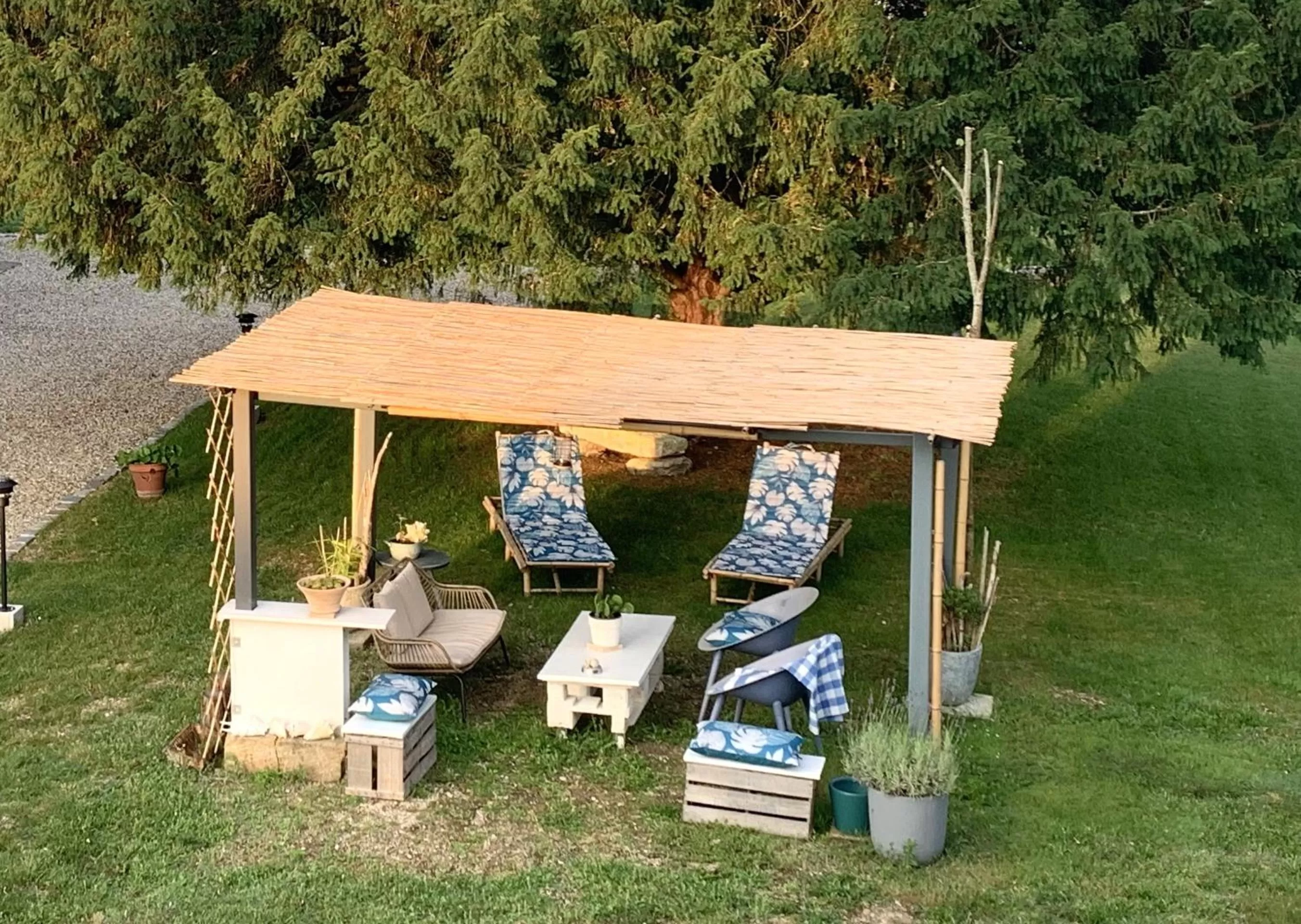 Patio in Suite privative Abella - Aile de maison bourgeoise