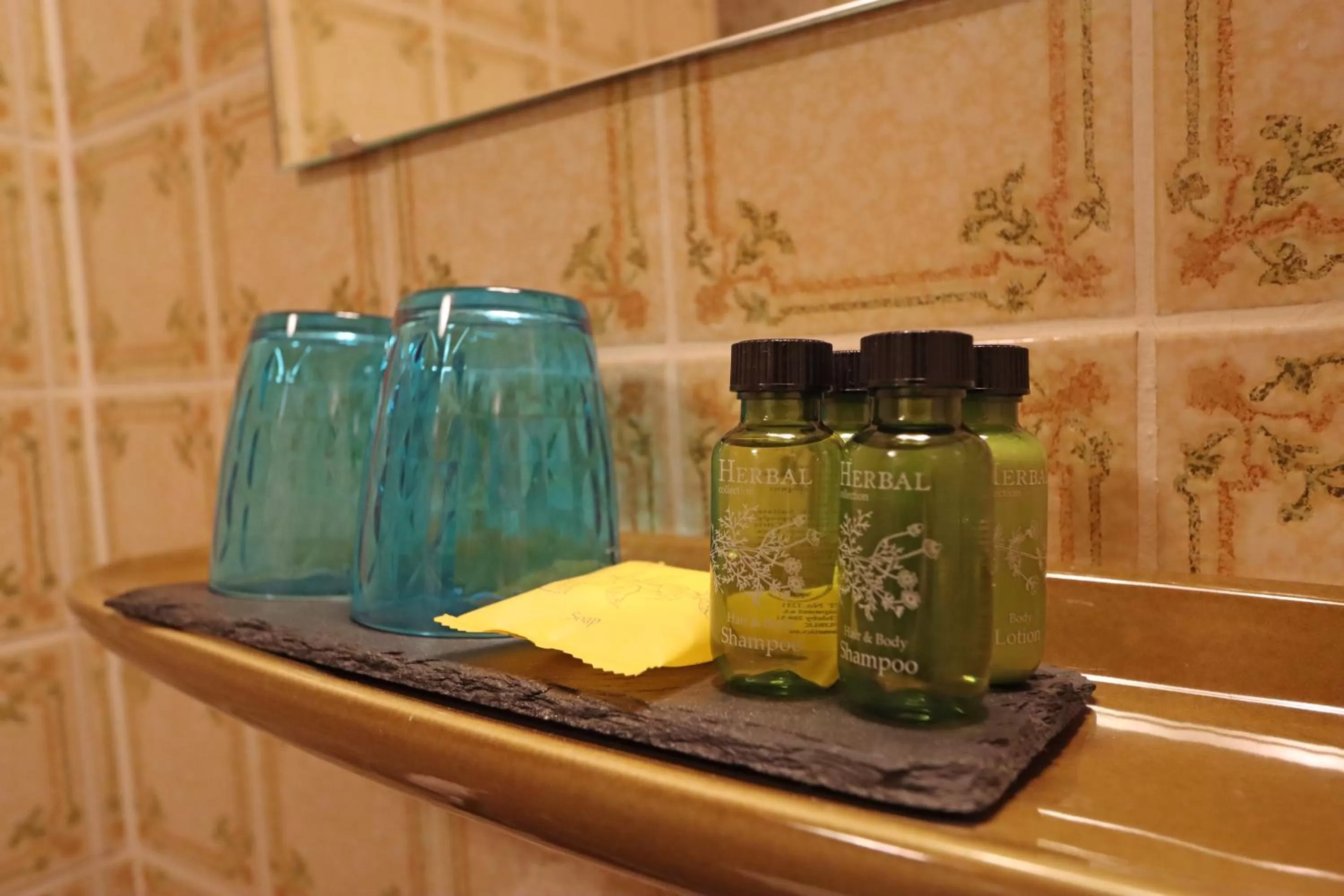 Bathroom in Hotel Kreuz Höhengasthof