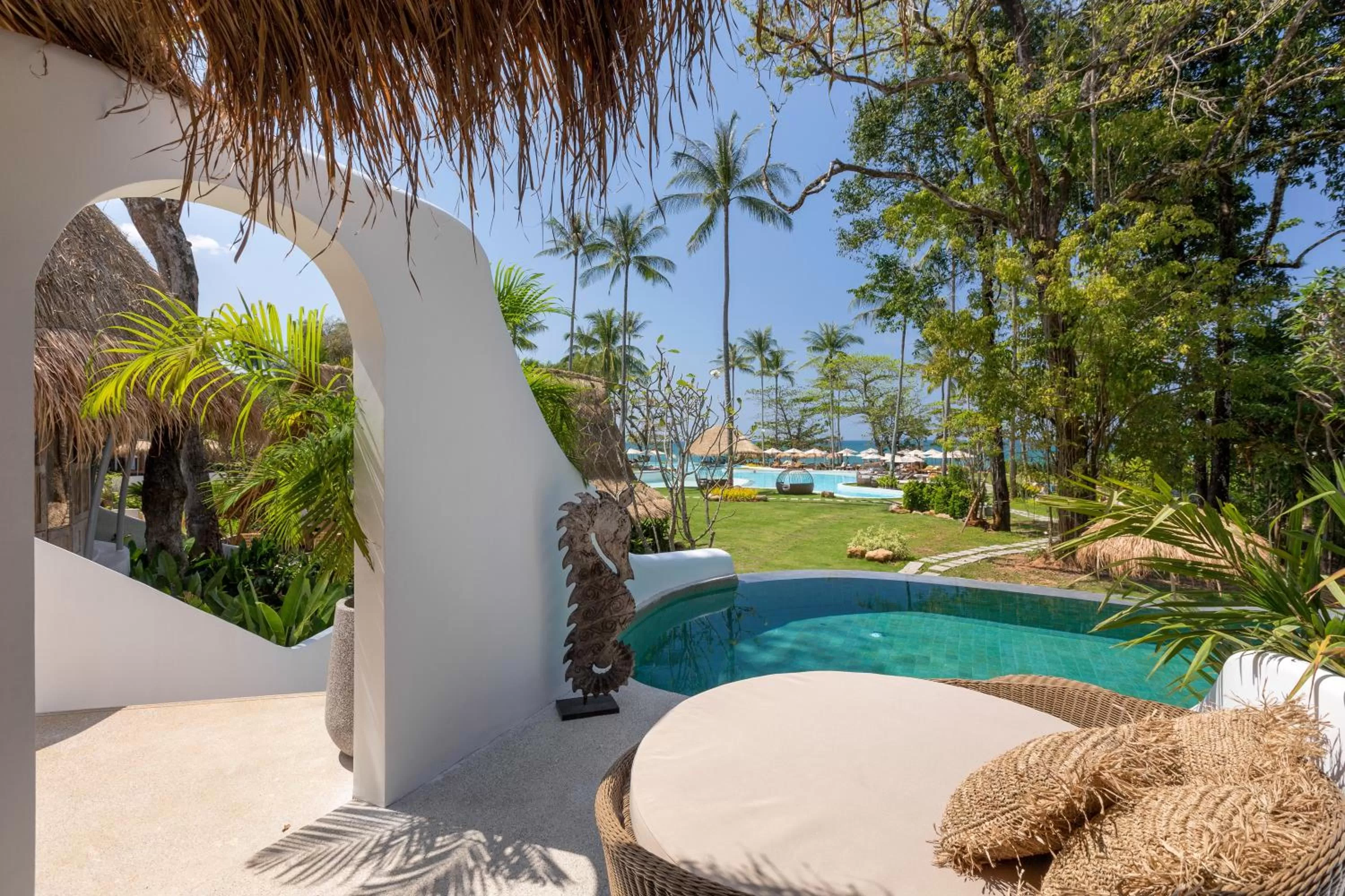 Swimming pool in Eden Beach Khao Lak Resort & Spa