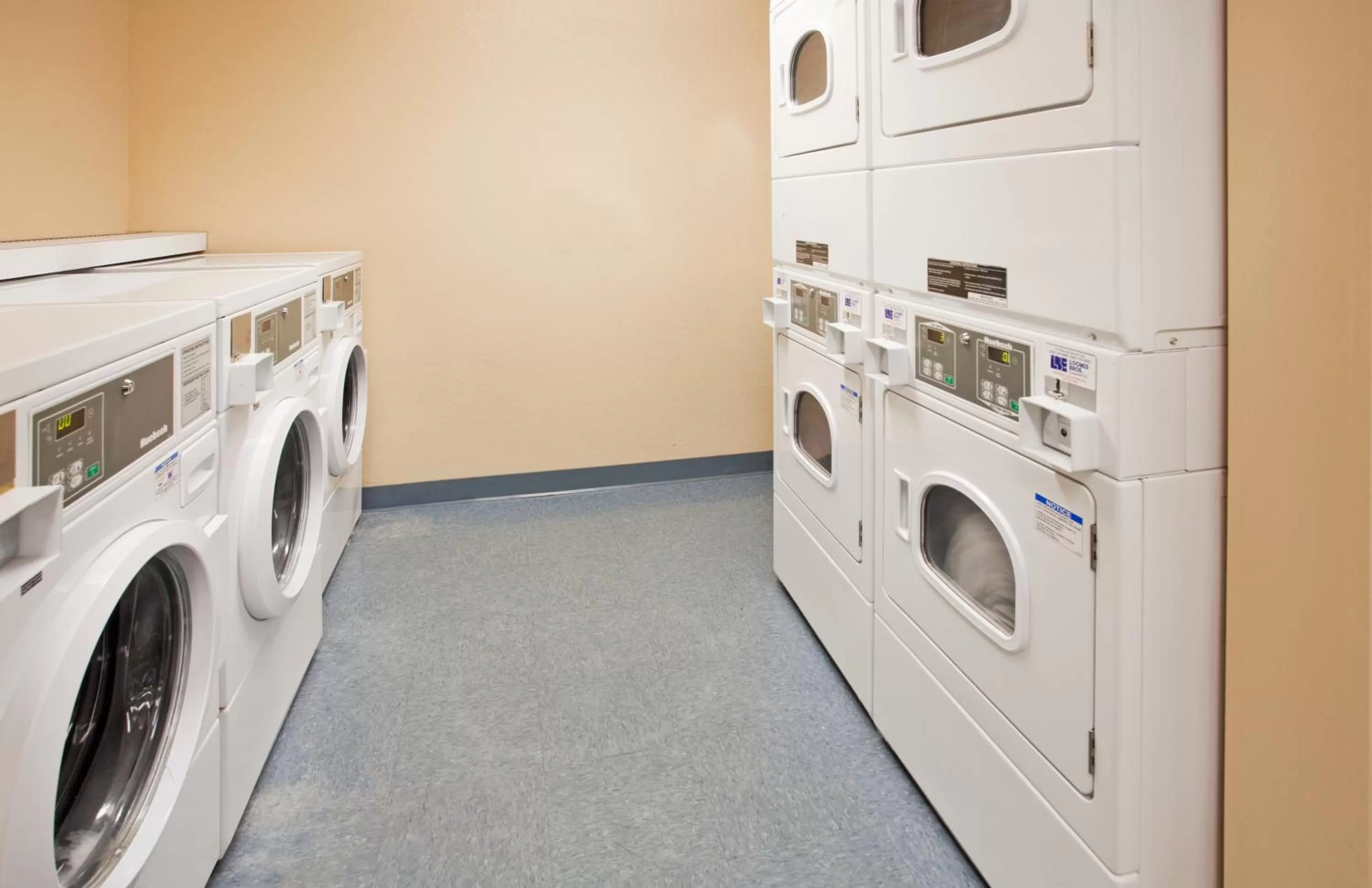 Decorative detail in Candlewood Suites Junction City - Ft. Riley by IHG