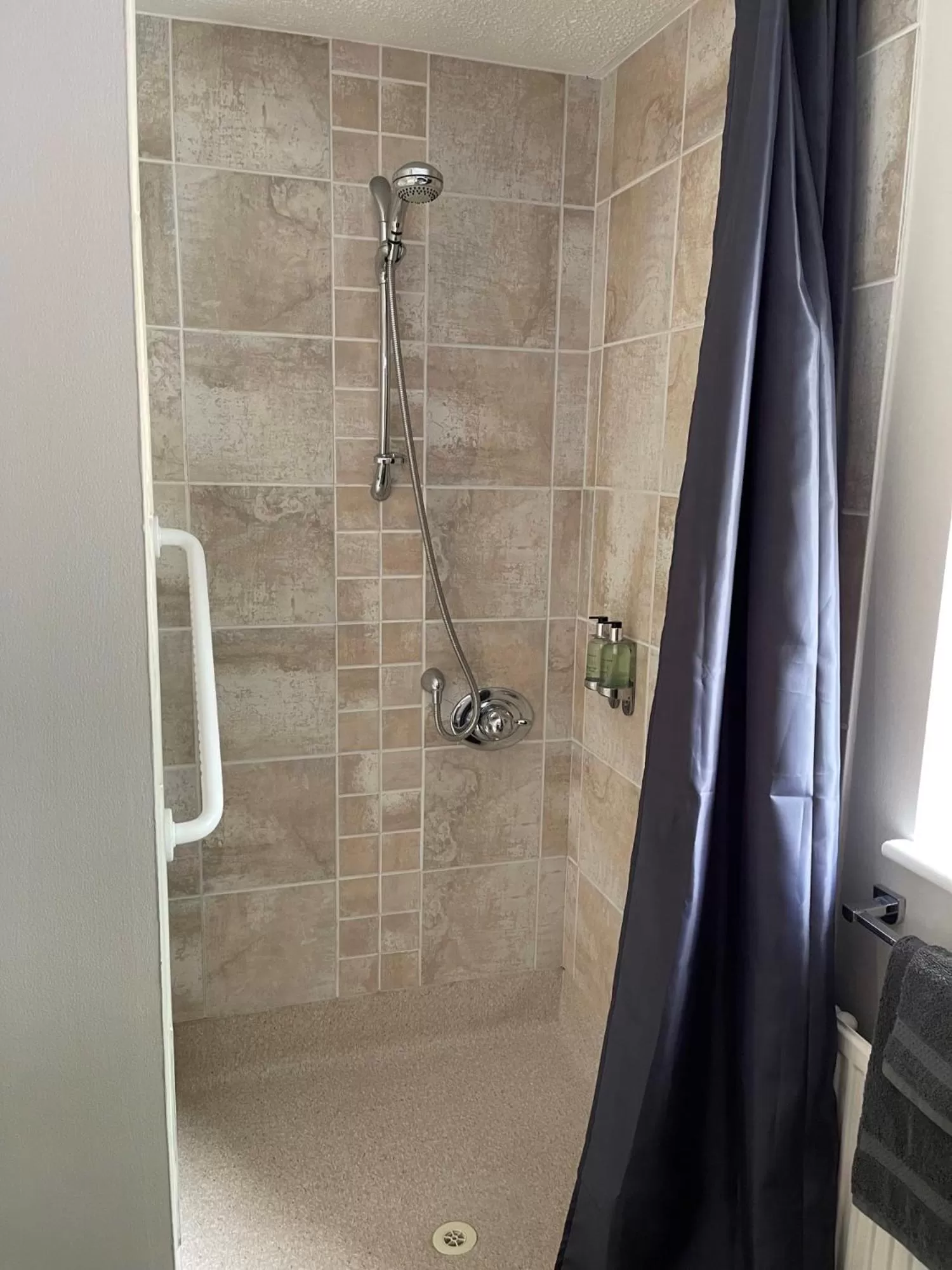 Bathroom in Village Limits Bed and Breakfast Rooms