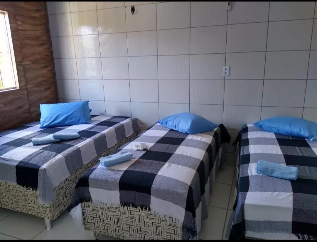 Triple Room in HOTEL CIDADE EXPRESS 24H Triple Room in HOTEL CIDADE EXPRESS 24H