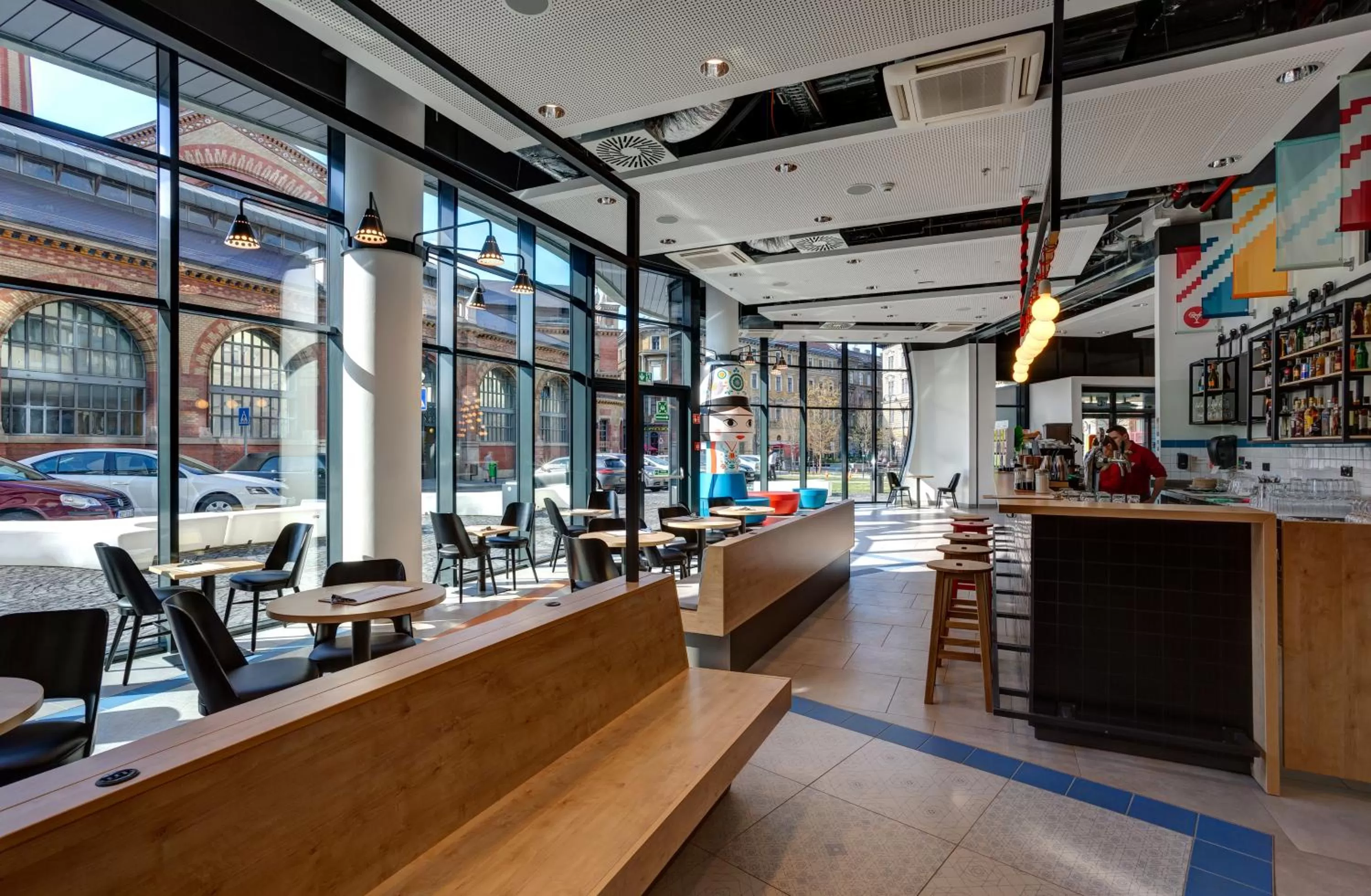 Restaurant/Places to Eat in MEININGER Budapest Great Market Hall