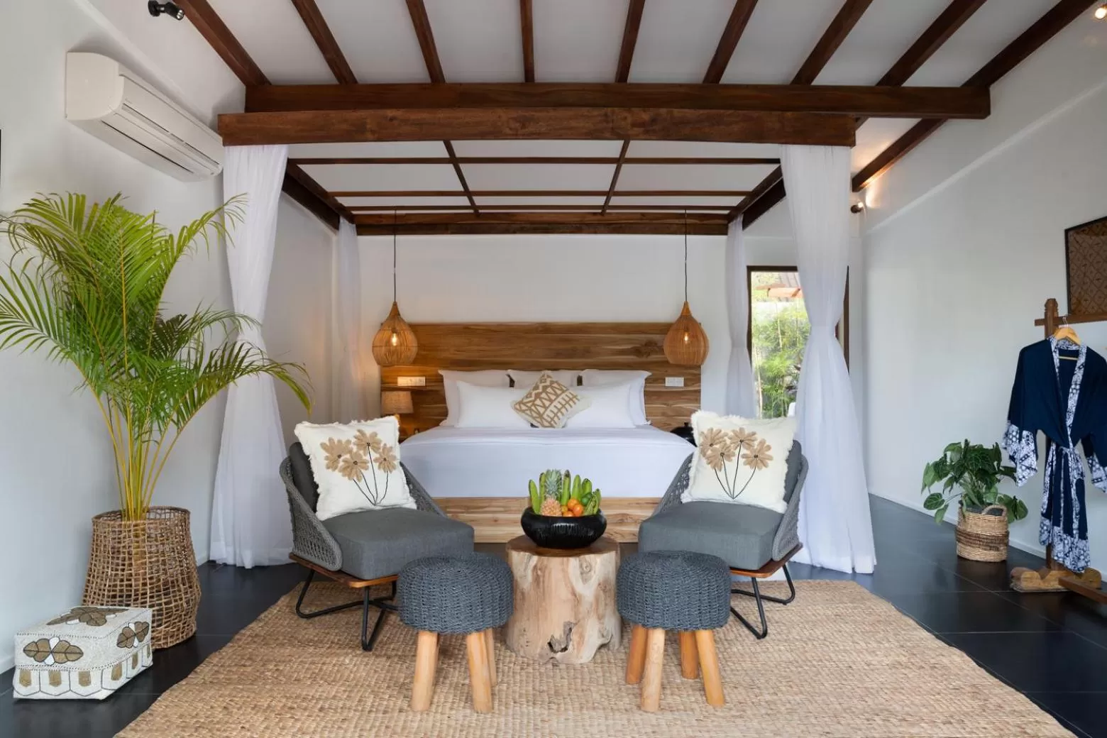 Bedroom, Bed in Pondok Santi Estate