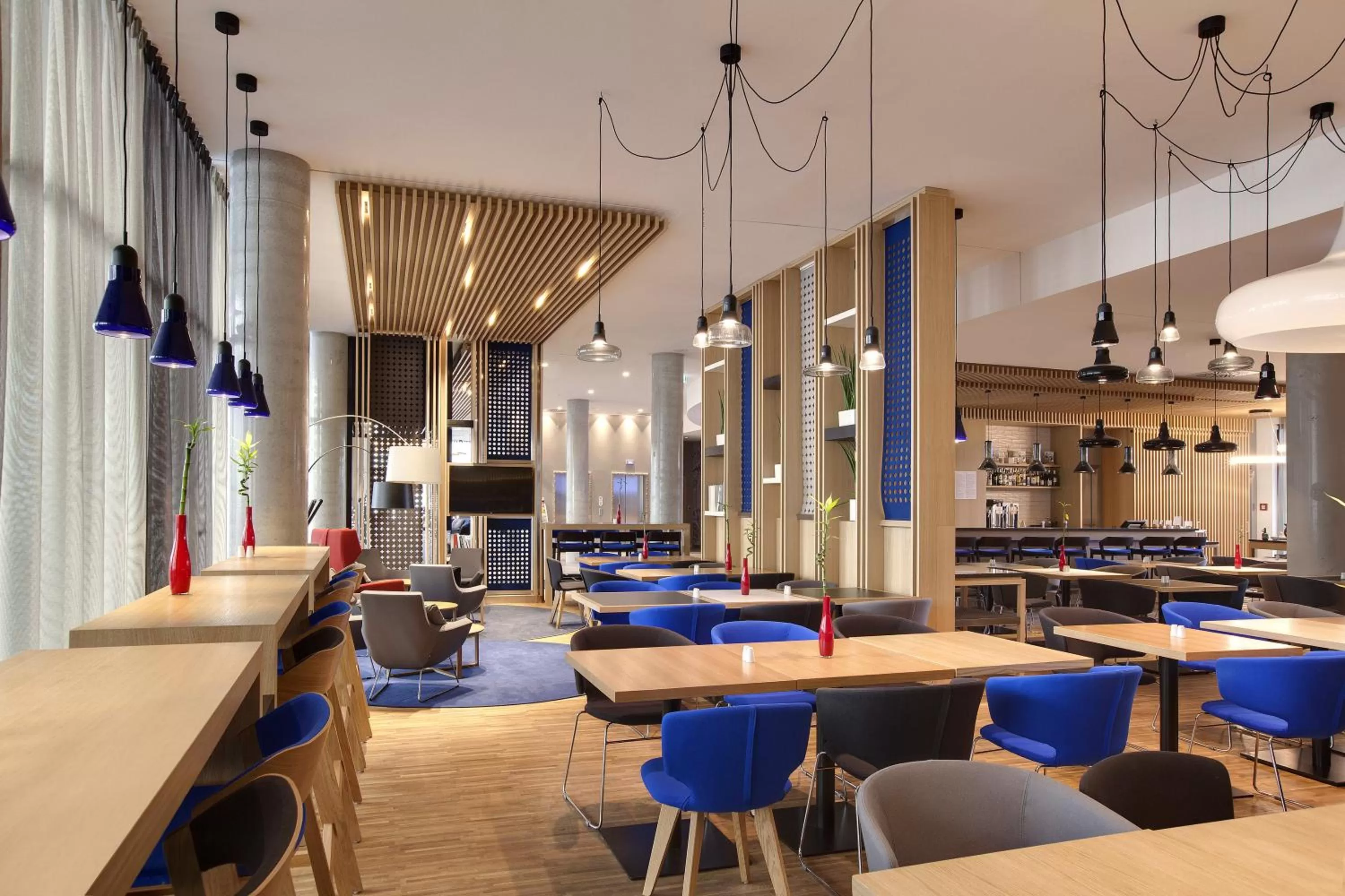 Restaurant/places to eat in Holiday Inn Express - Berlin - Alexanderplatz by IHG