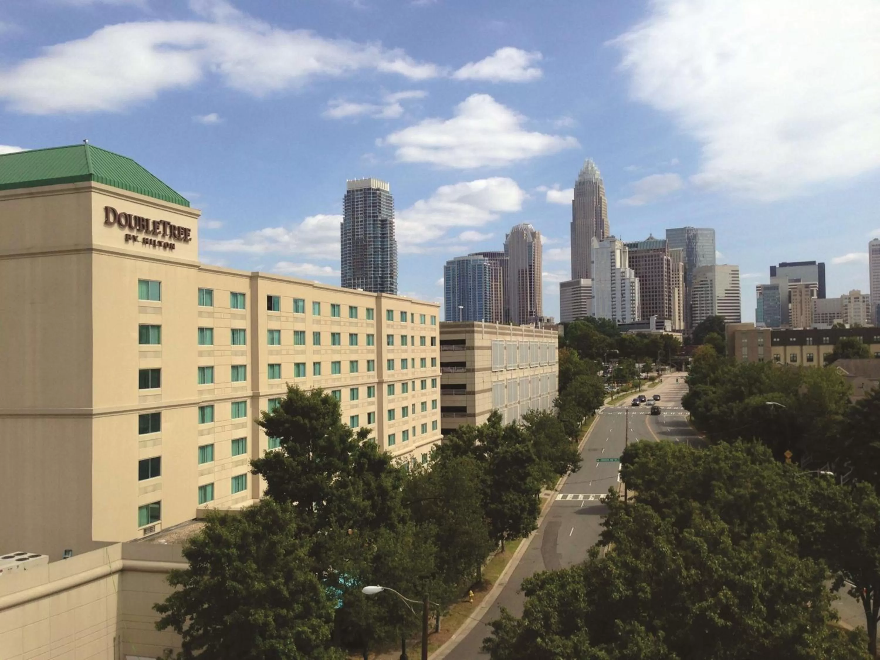 DoubleTree by Hilton Charlotte Gateway Village