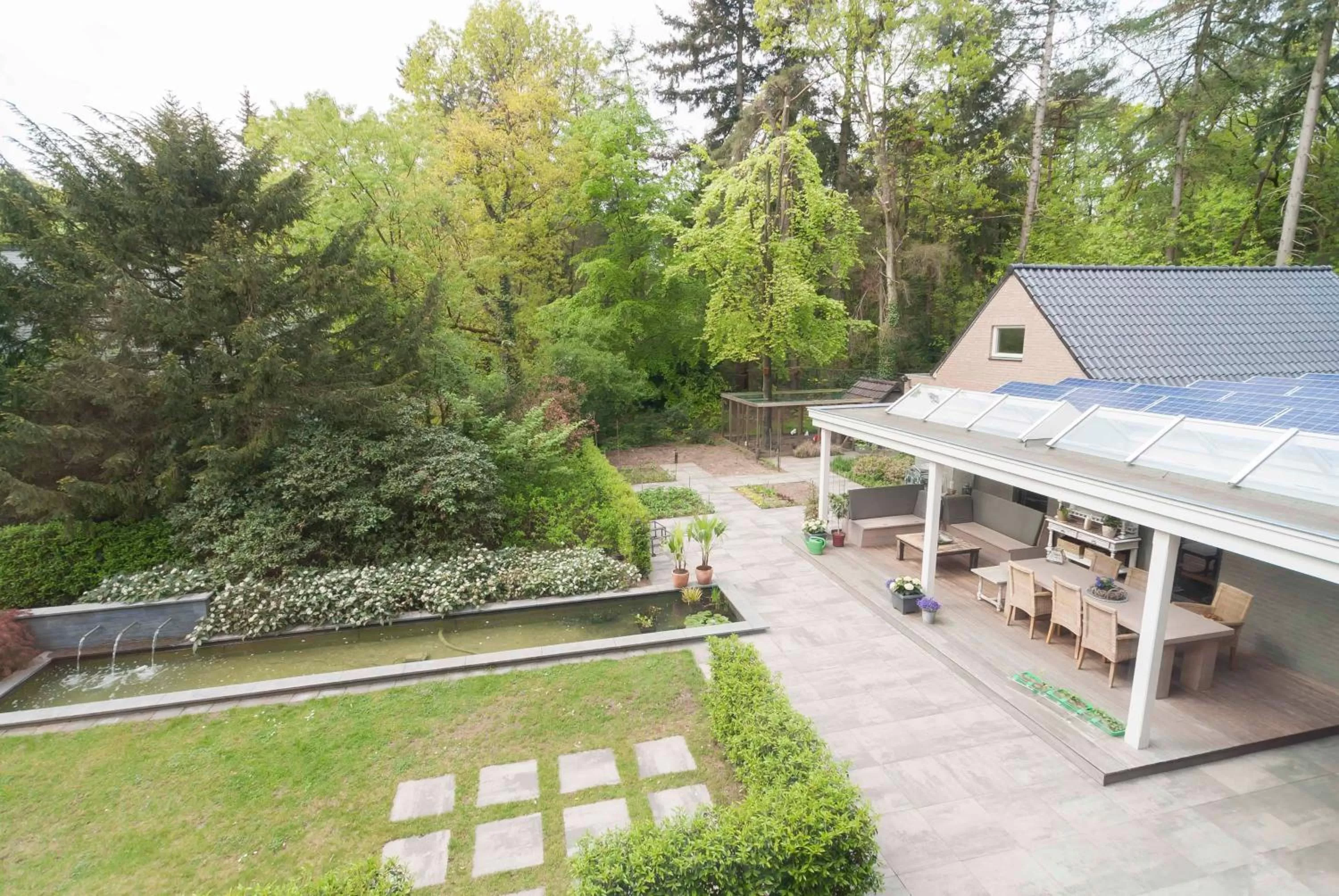 Garden view in B&B Het Zonnehuis Boxtel