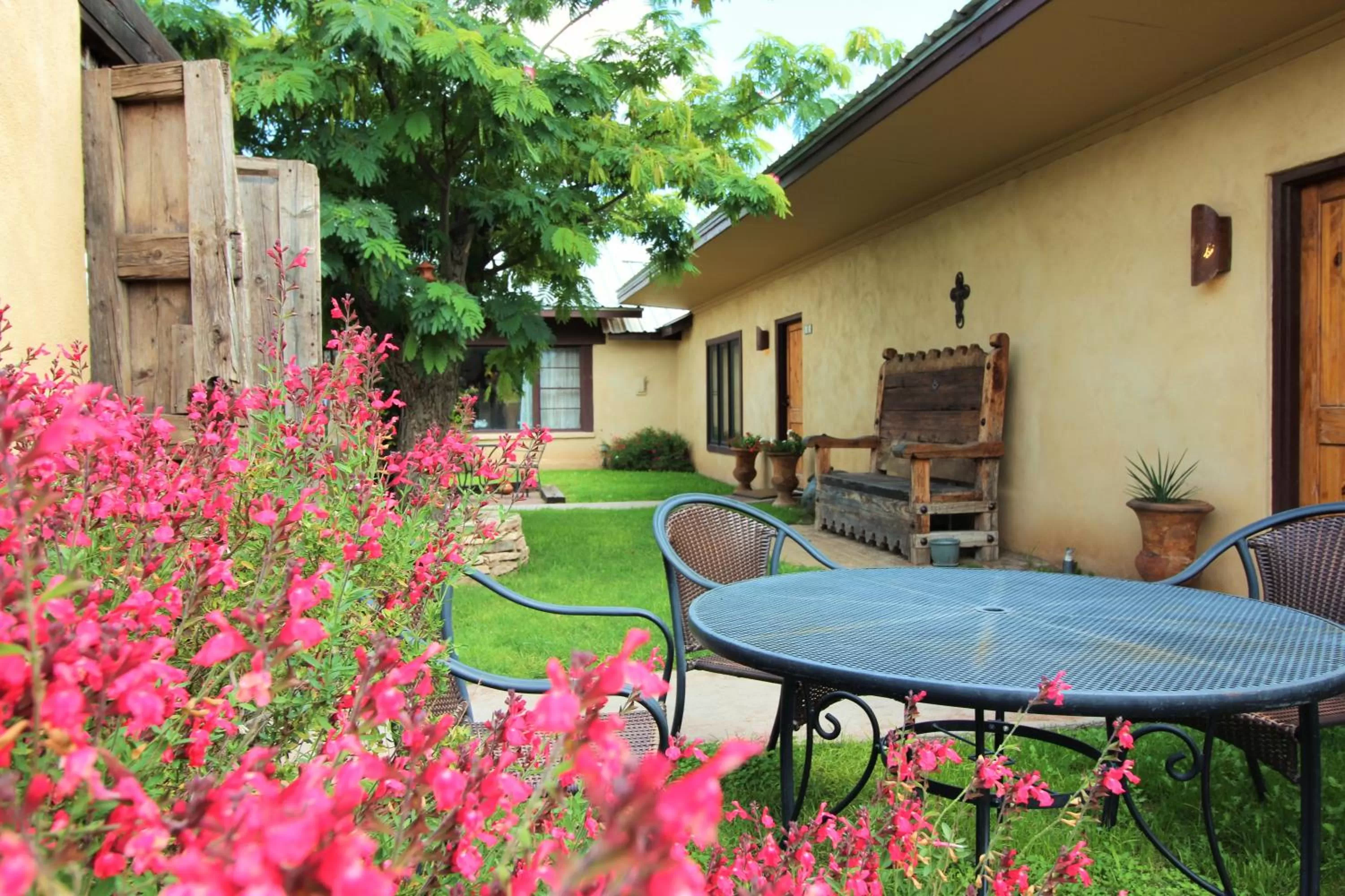 Patio in The Maverick Inn