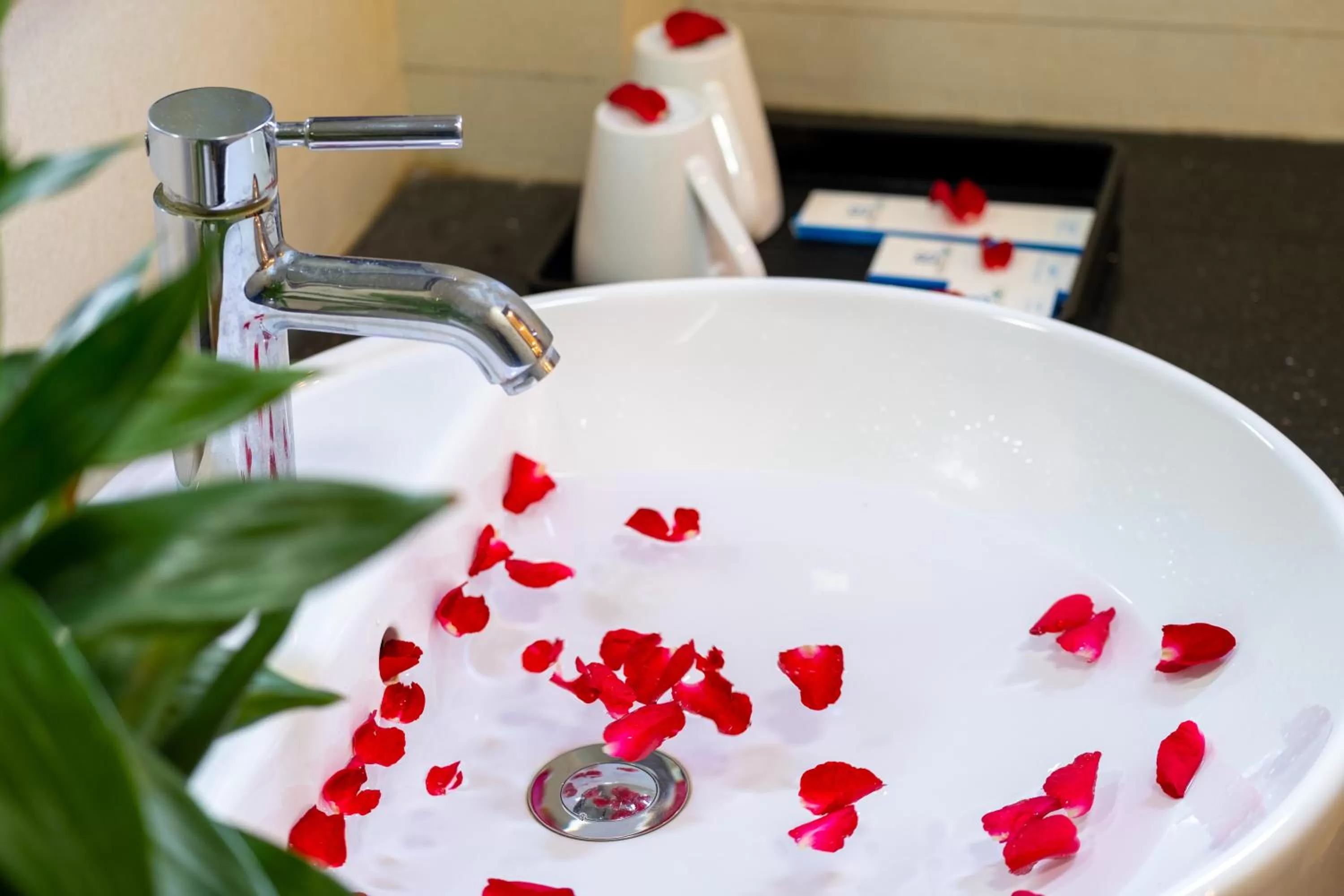 Bathroom in Le Beryl Hanoi Hotel