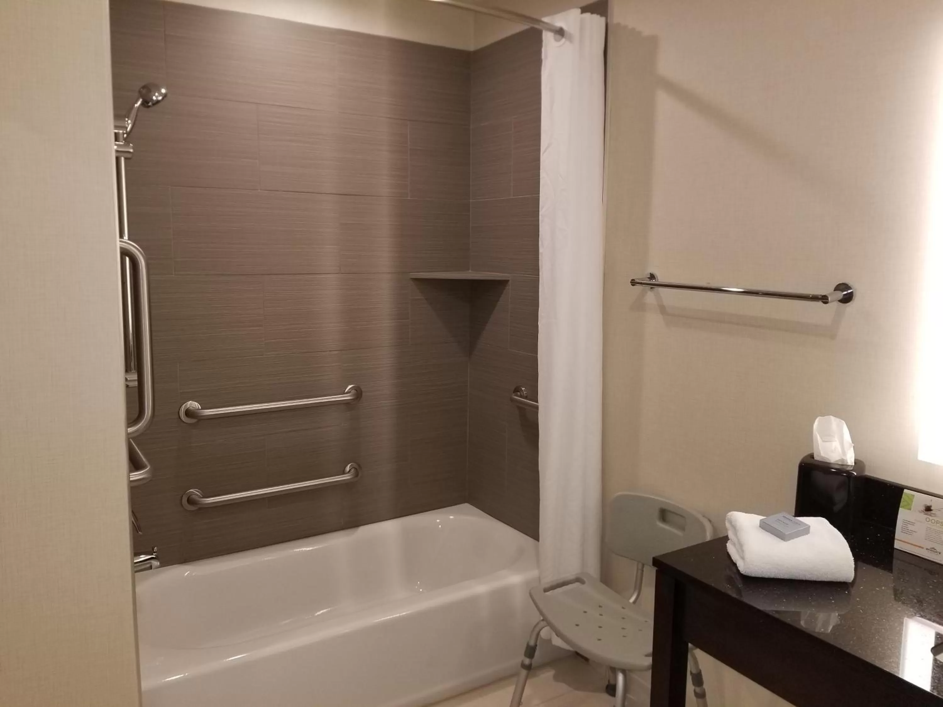 Bathroom in Wingate by Wyndham Hurricane Zion National Park