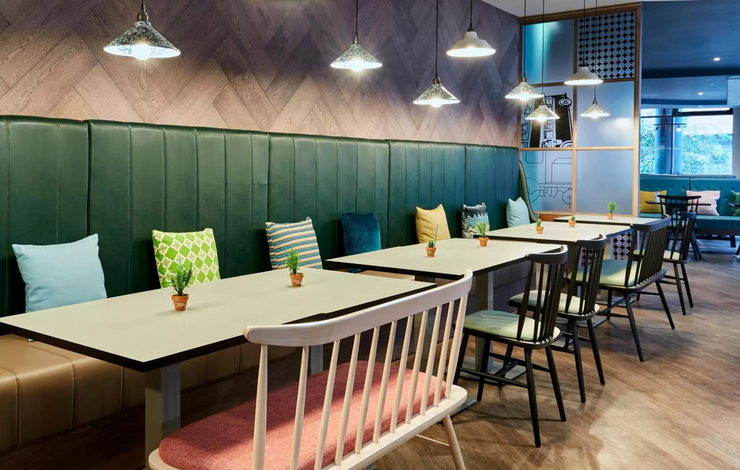 Restaurant/places to eat in Leonardo Hotel Manchester Central