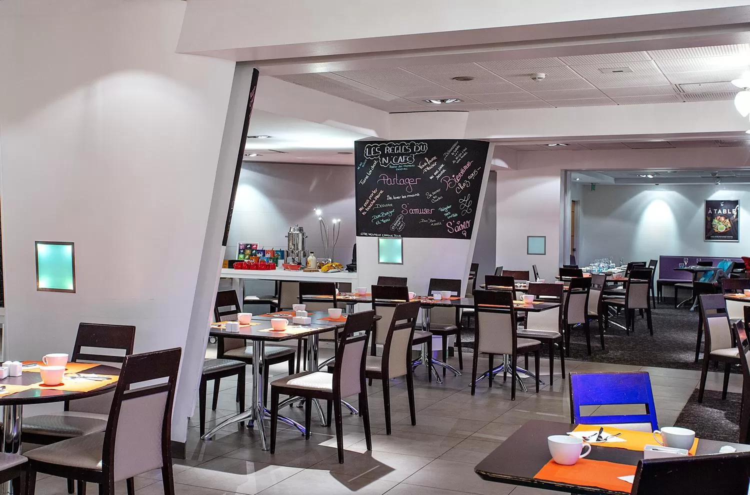 Restaurant/places to eat in Novotel Paris Orly Rungis Aéroport