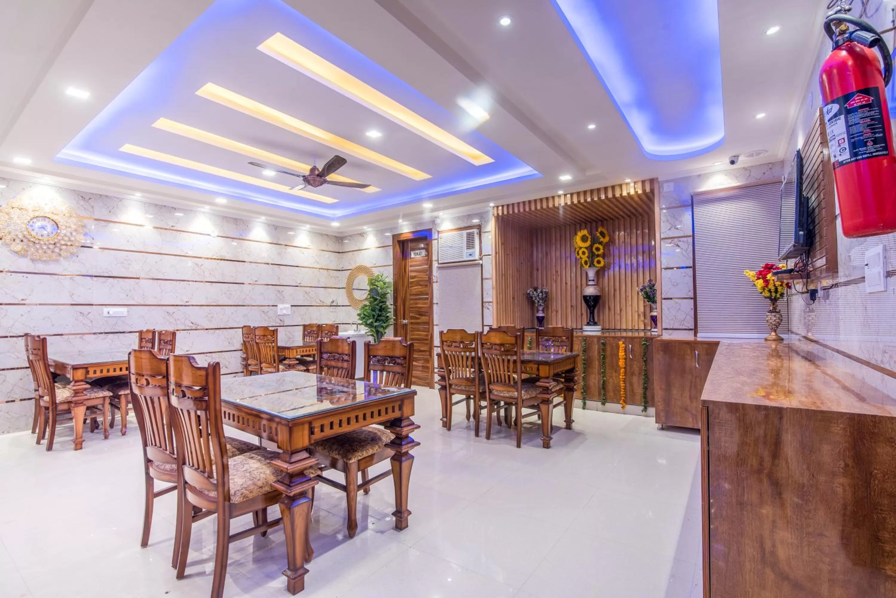 Restaurant/places to eat in Hotel Festival Mahipalpur At Delhi Airport
