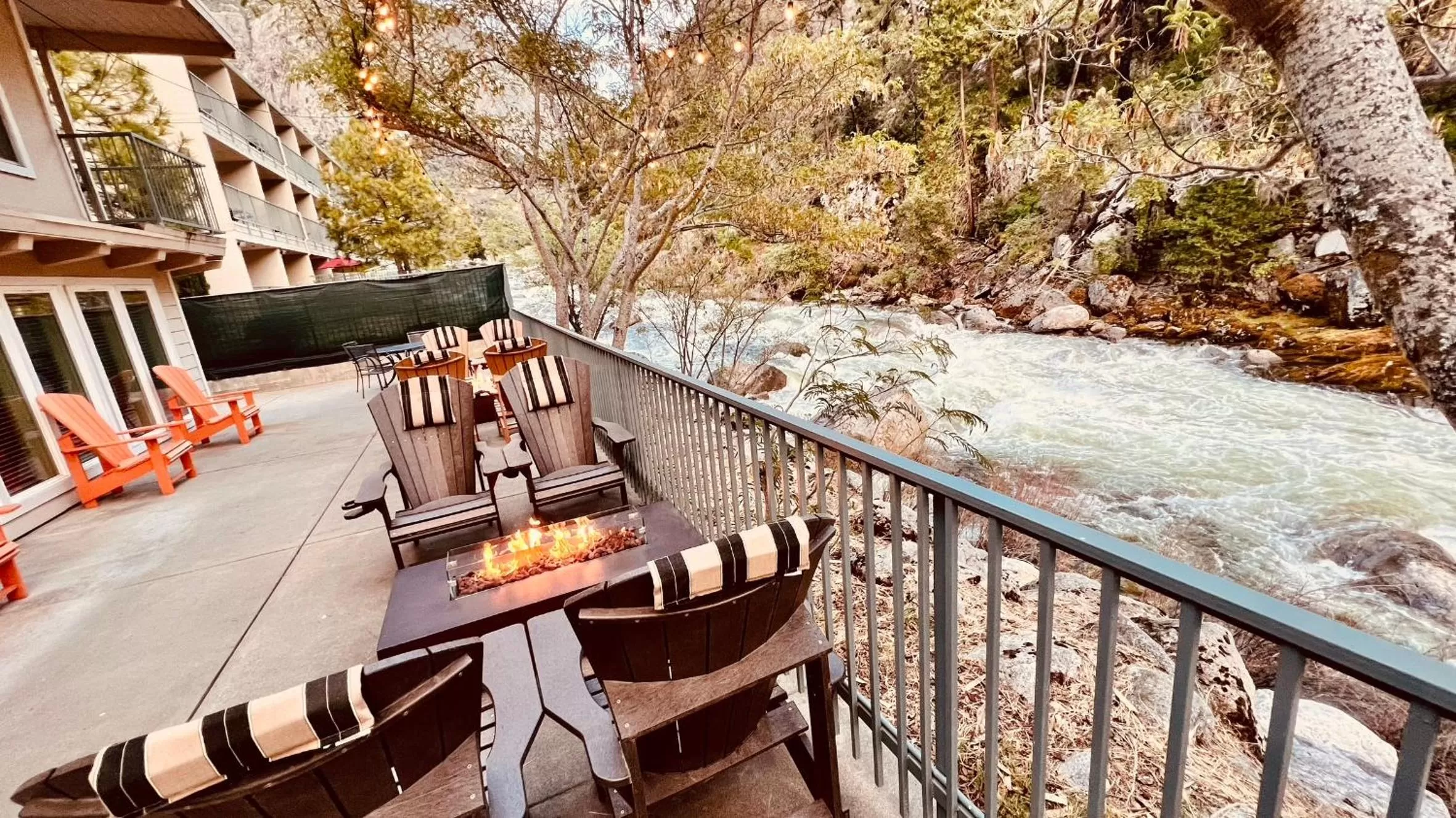 flat iron in Yosemite View Lodge