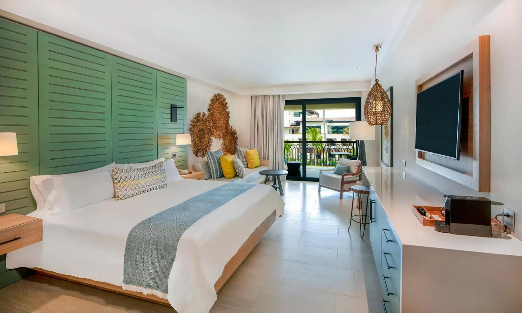 Unique King - single occupancy - Tropical Junior Suite in Unique Club at Lopesan Costa Bávaro Resort Unique King - single occupancy - Tropical Junior Suite in Unique Club at Lopesan Costa Bávaro Resort