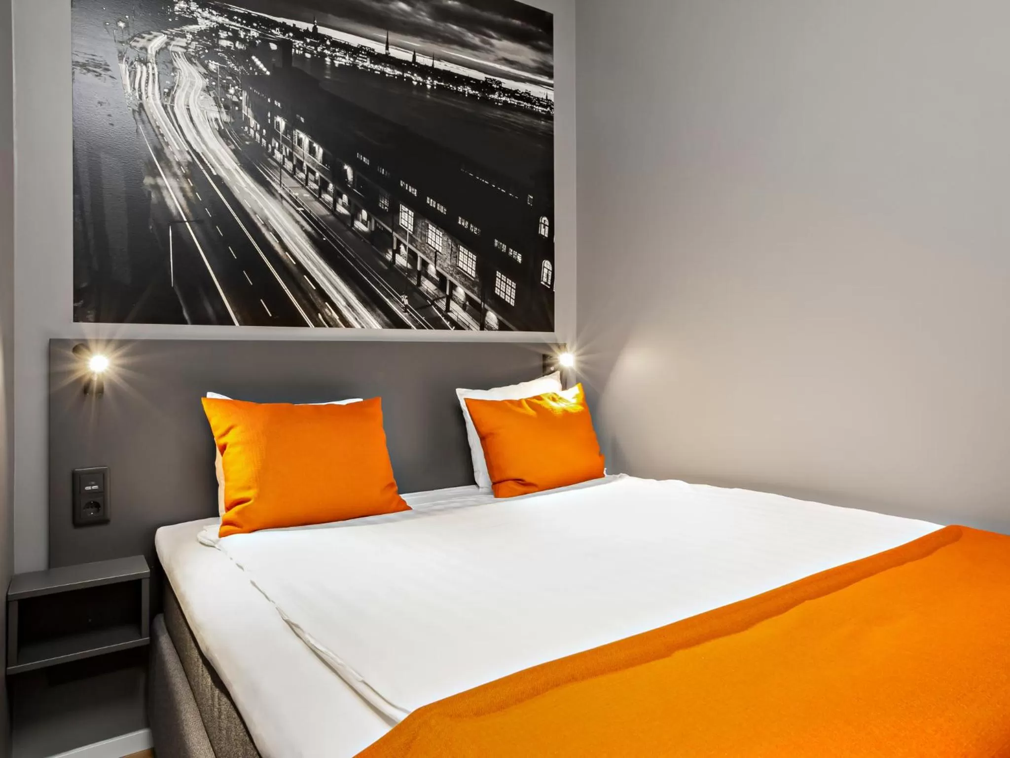 Bedroom, Bed in Connect Hotel City