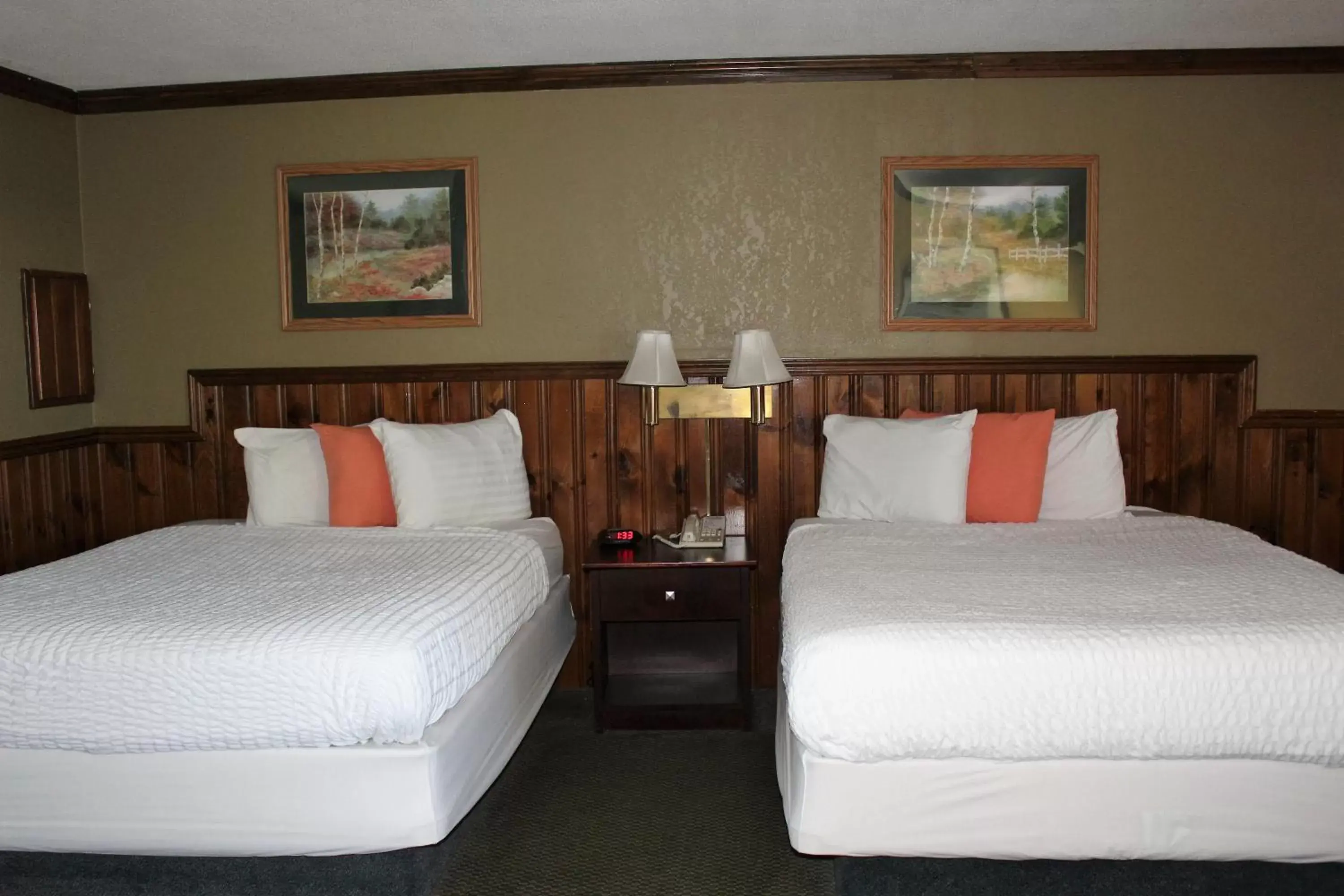 Waterfront 2 Double - single occupancy in Stone Fence Resort Waterfront 2 Double - single occupancy in Stone Fence Resort